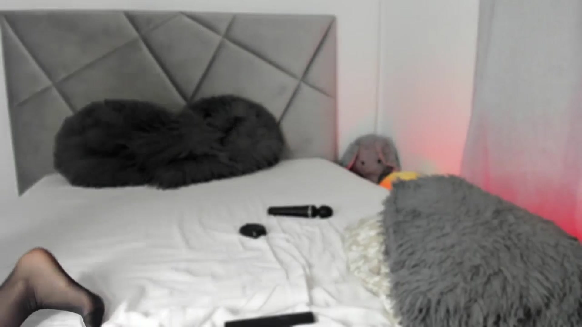 Gallery image thumbnail from BlueEyesLexy's myfreecams stream on, 05/08/2025, 10:32 image 5 of 20