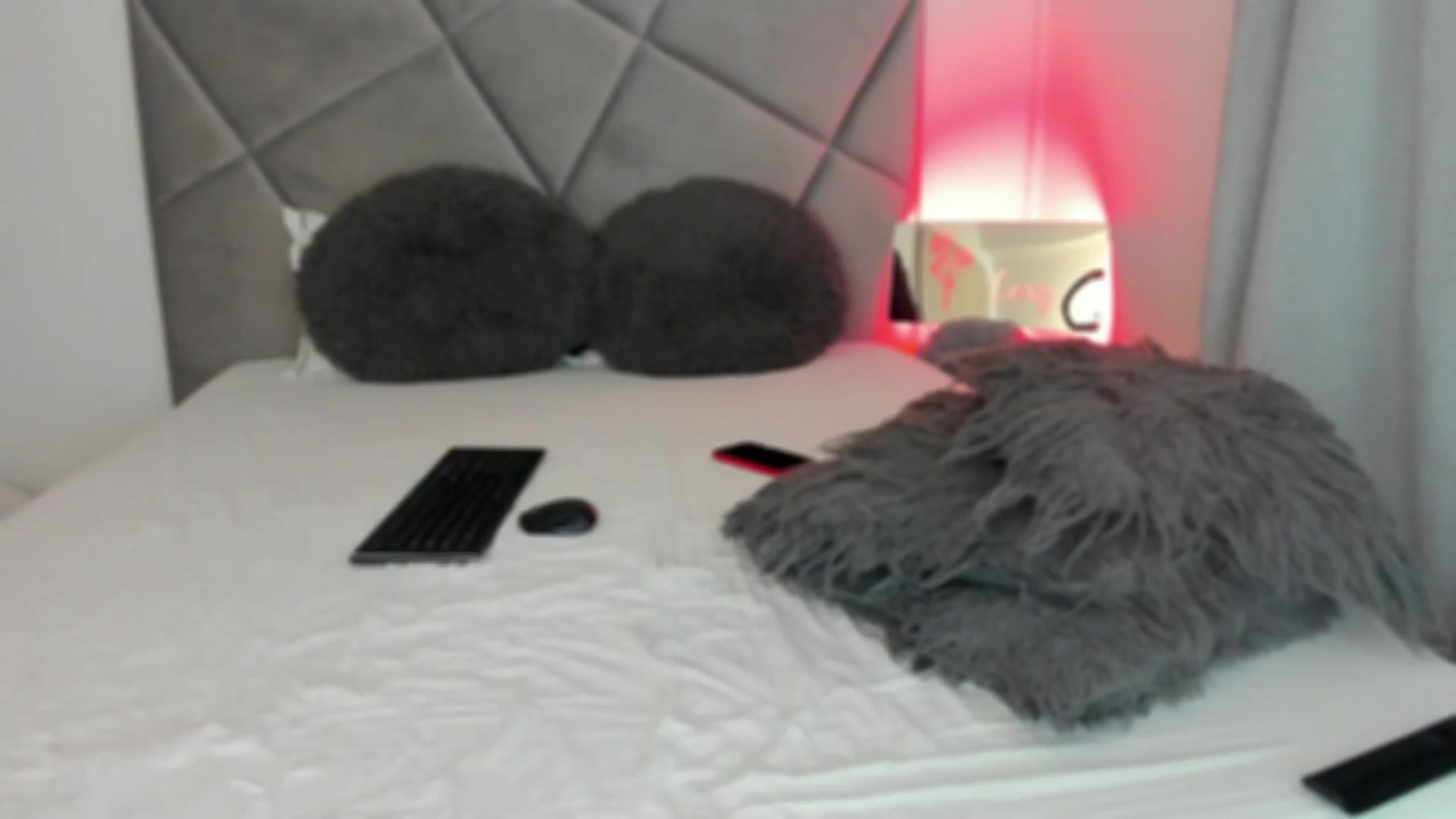 Gallery image thumbnail from BlueEyesLexy's myfreecams stream on, 05/14/2025, 13:41 image 11 of 20