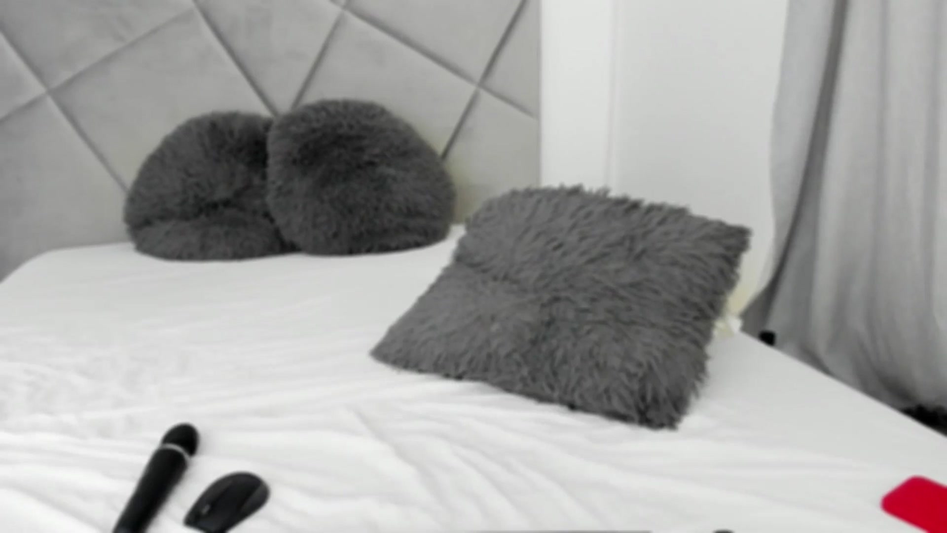 Gallery image thumbnail from BlueEyesLexy's myfreecams stream on, 06/22/2025, 08:33 image 20 of 20