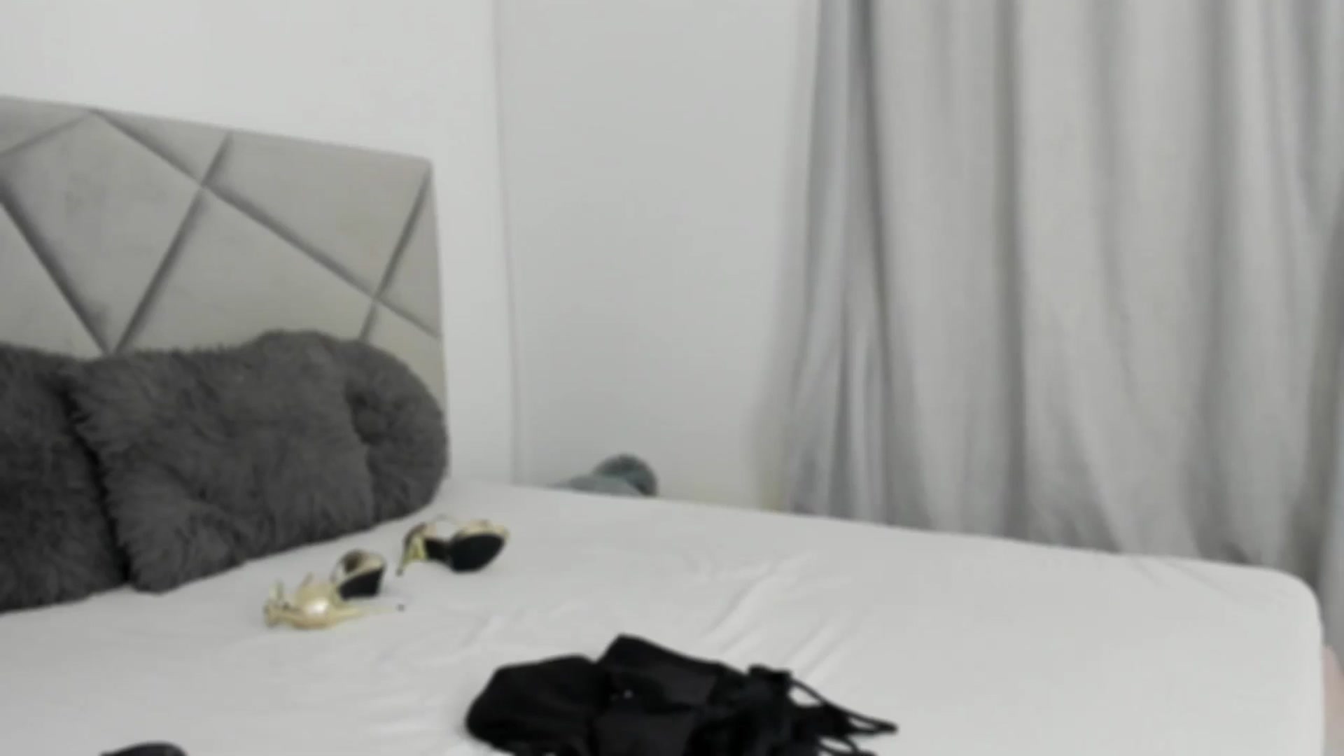 Gallery image thumbnail from BlueEyesLexy's myfreecams stream on, 07/08/2025, 11:56 image 6 of 20