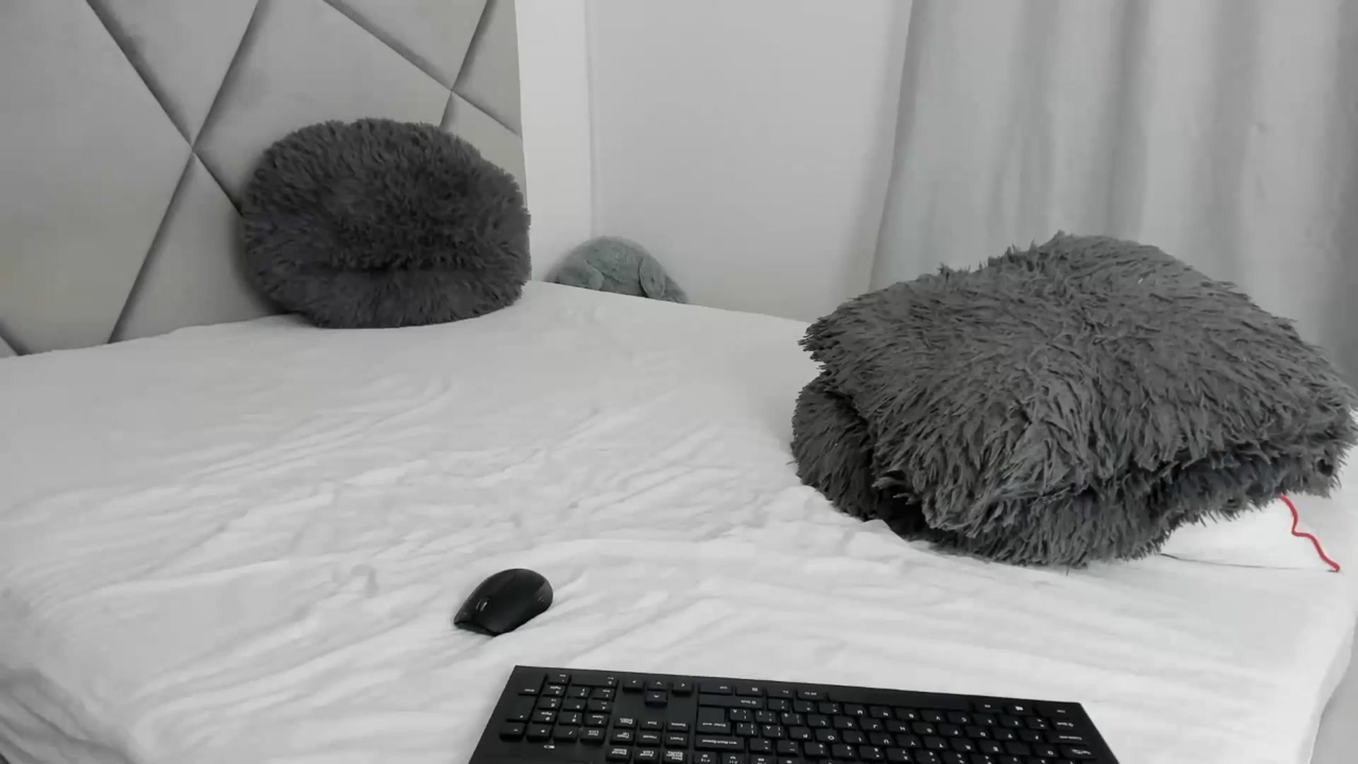 Gallery image thumbnail from BlueEyesLexy's myfreecams stream on, 07/24/2025, 10:58 image 11 of 20
