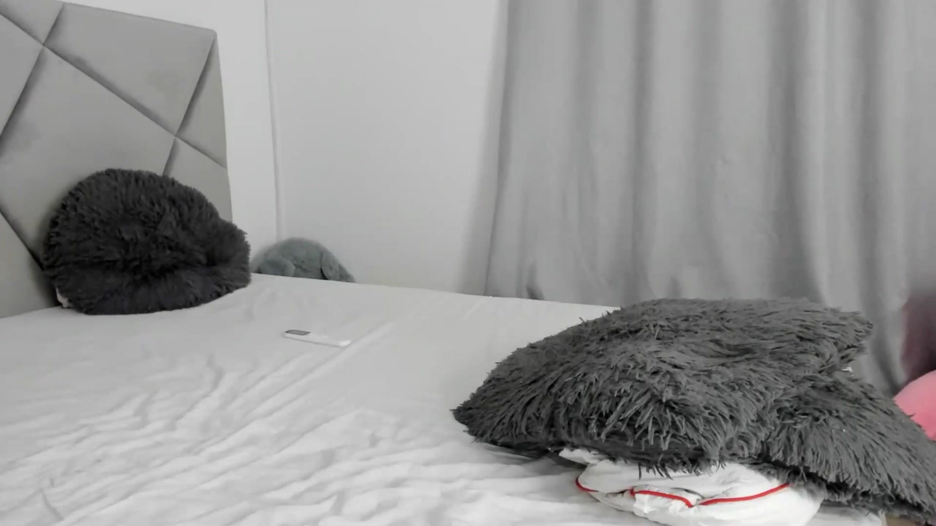 Gallery image thumbnail from BlueEyesLexy's myfreecams stream on, 07/24/2025, 13:28 image 5 of 20