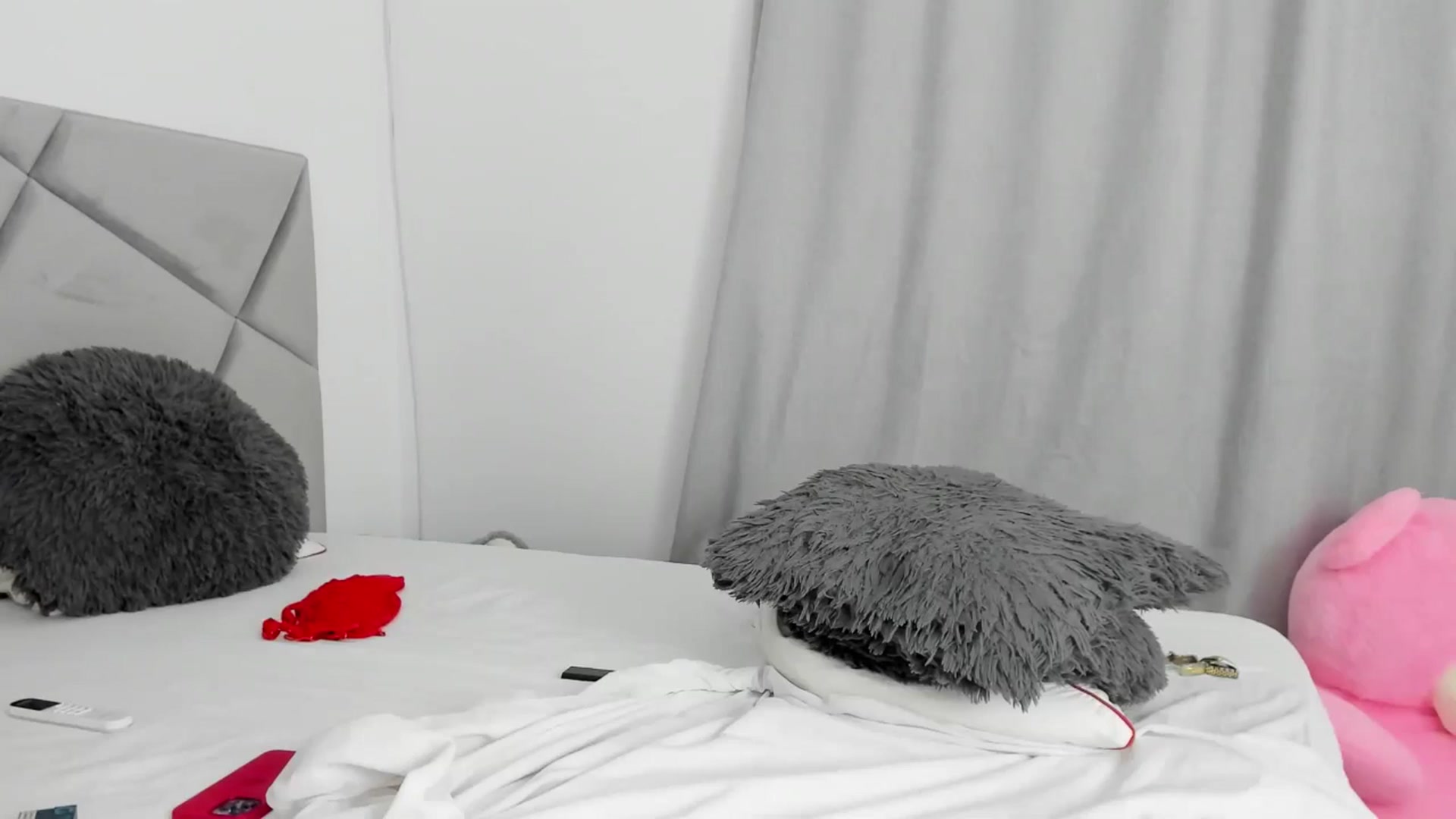 Gallery image thumbnail from BlueEyesLexy's myfreecams stream on, 08/02/2025, 13:00 image 8 of 20