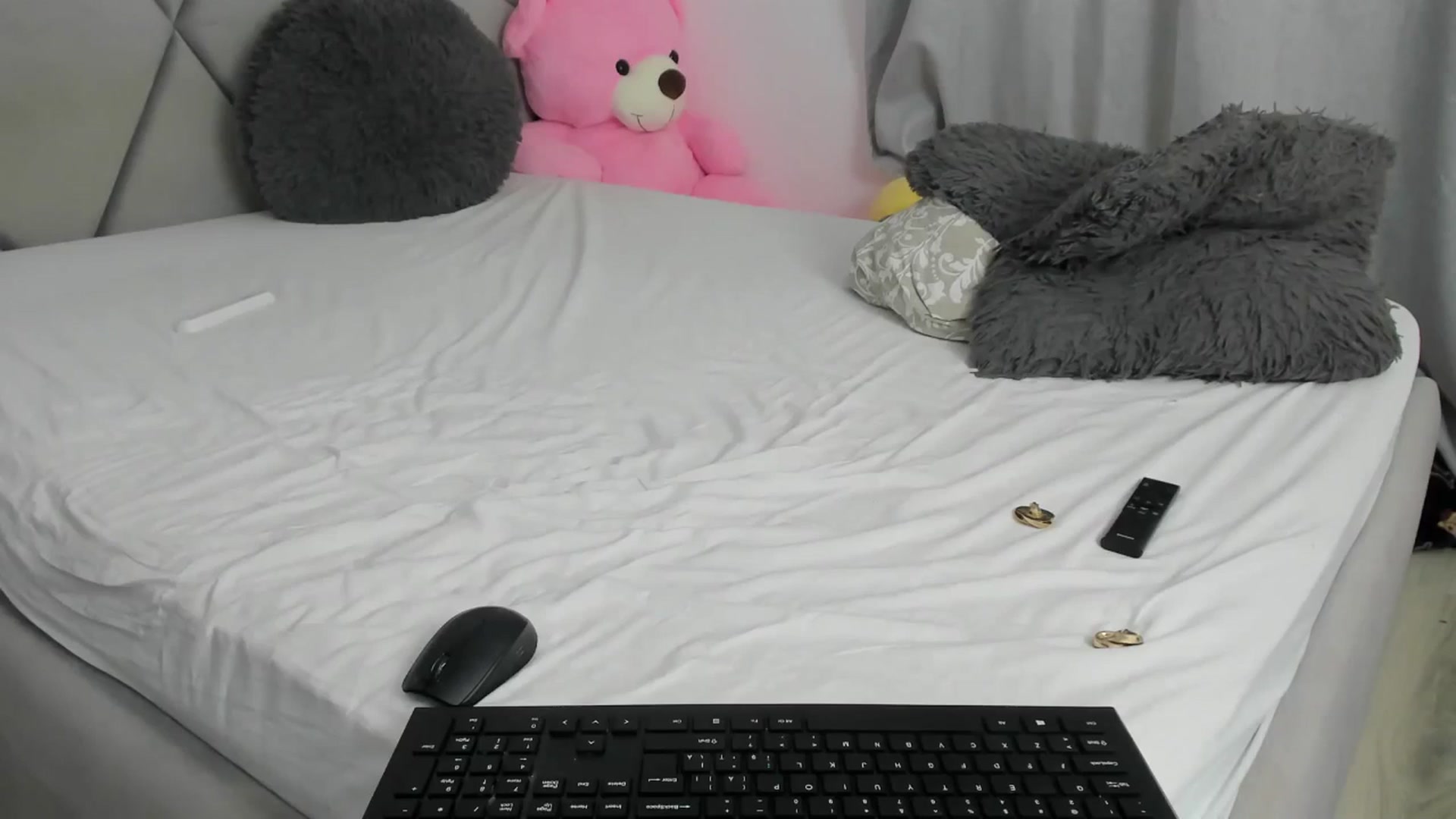 Gallery image thumbnail from BlueEyesLexy's myfreecams stream on, 08/09/2025, 11:51 image 2 of 20