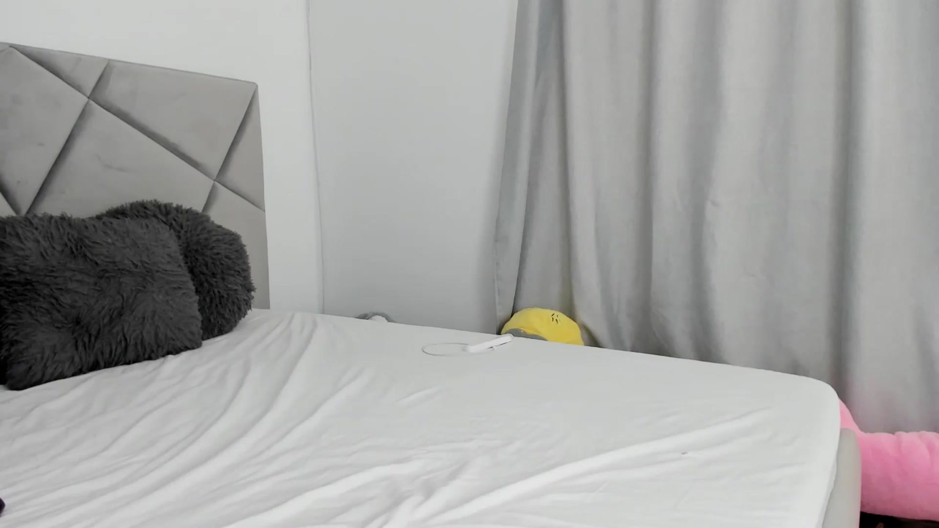 Gallery image thumbnail from BlueEyesLexy's myfreecams stream on, 08/10/2025, 13:39 image 3 of 20