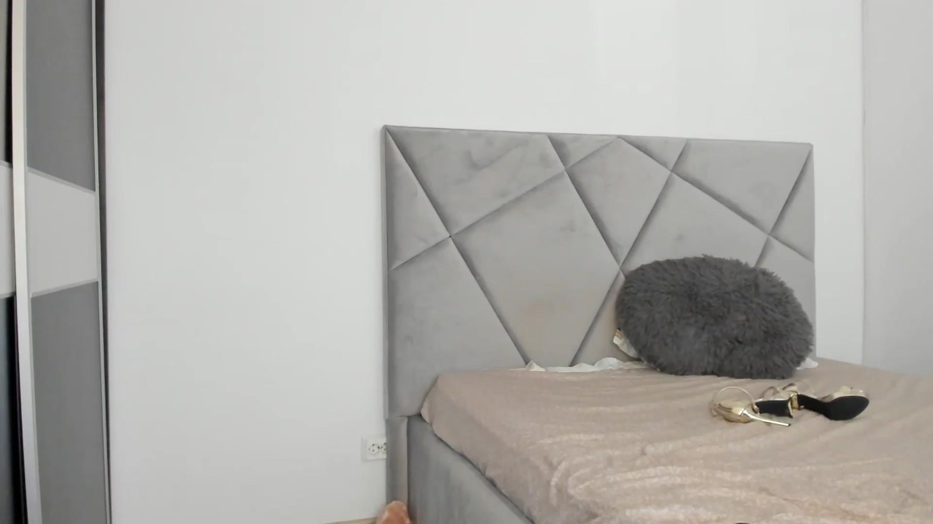 Gallery image thumbnail from BlueEyesLexy's myfreecams stream on, 08/26/2025, 12:07 image 10 of 20