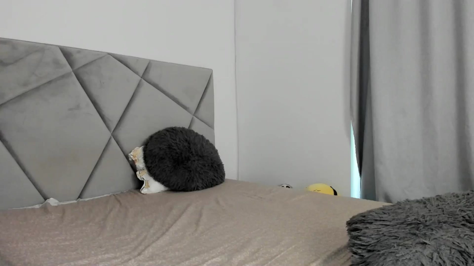Gallery image thumbnail from BlueEyesLexy's myfreecams stream on, 09/01/2025, 14:17 image 6 of 20
