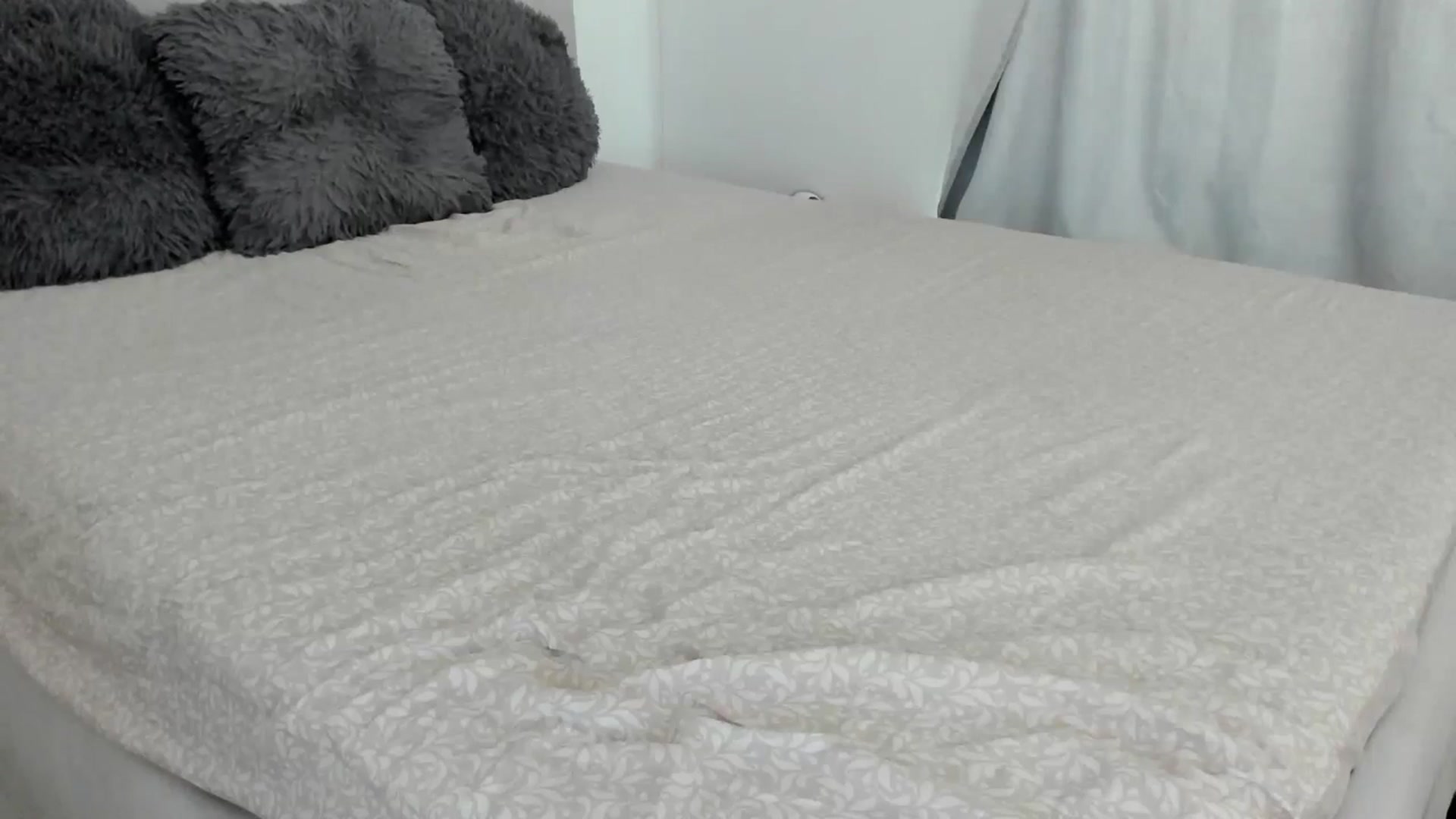 Gallery image thumbnail from BlueEyesLexy's myfreecams stream on, 09/02/2025, 10:58 image 14 of 20