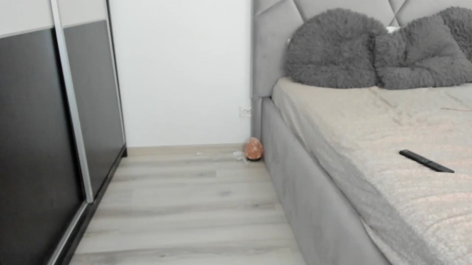 Gallery image thumbnail from BlueEyesLexy's myfreecams stream on, 09/09/2025, 12:23 image 8 of 20