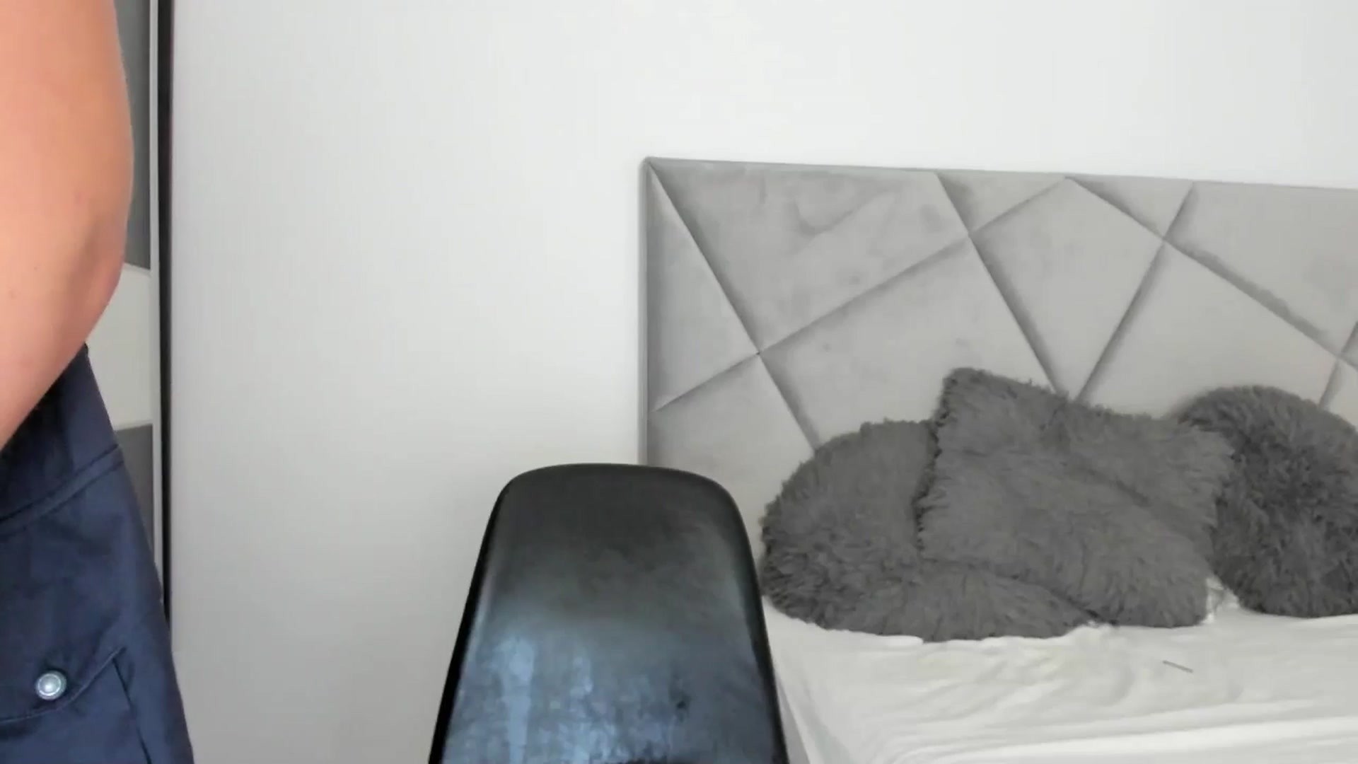 Gallery image thumbnail from BlueEyesLexy's myfreecams stream on, 09/12/2025, 11:42 image 9 of 20