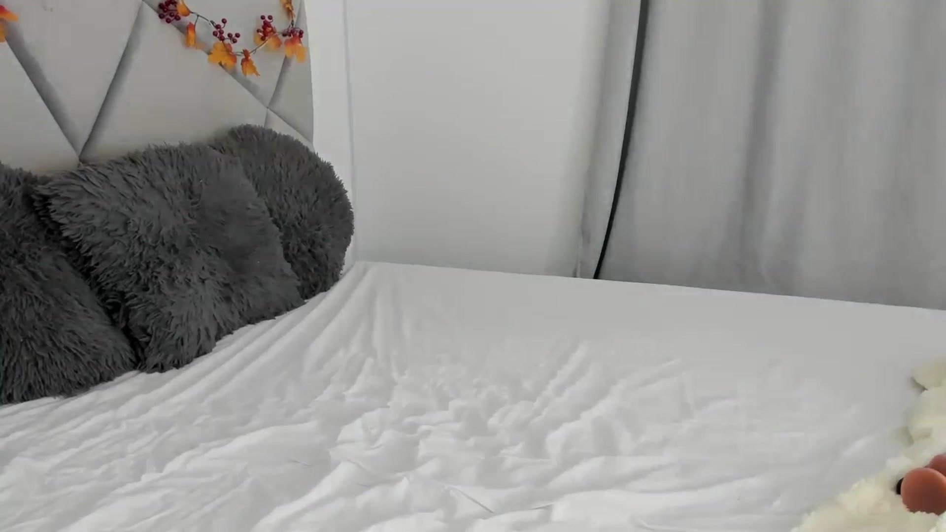 Gallery image thumbnail from BlueEyesLexy's myfreecams stream on, 10/13/2025, 09:55 image 12 of 20