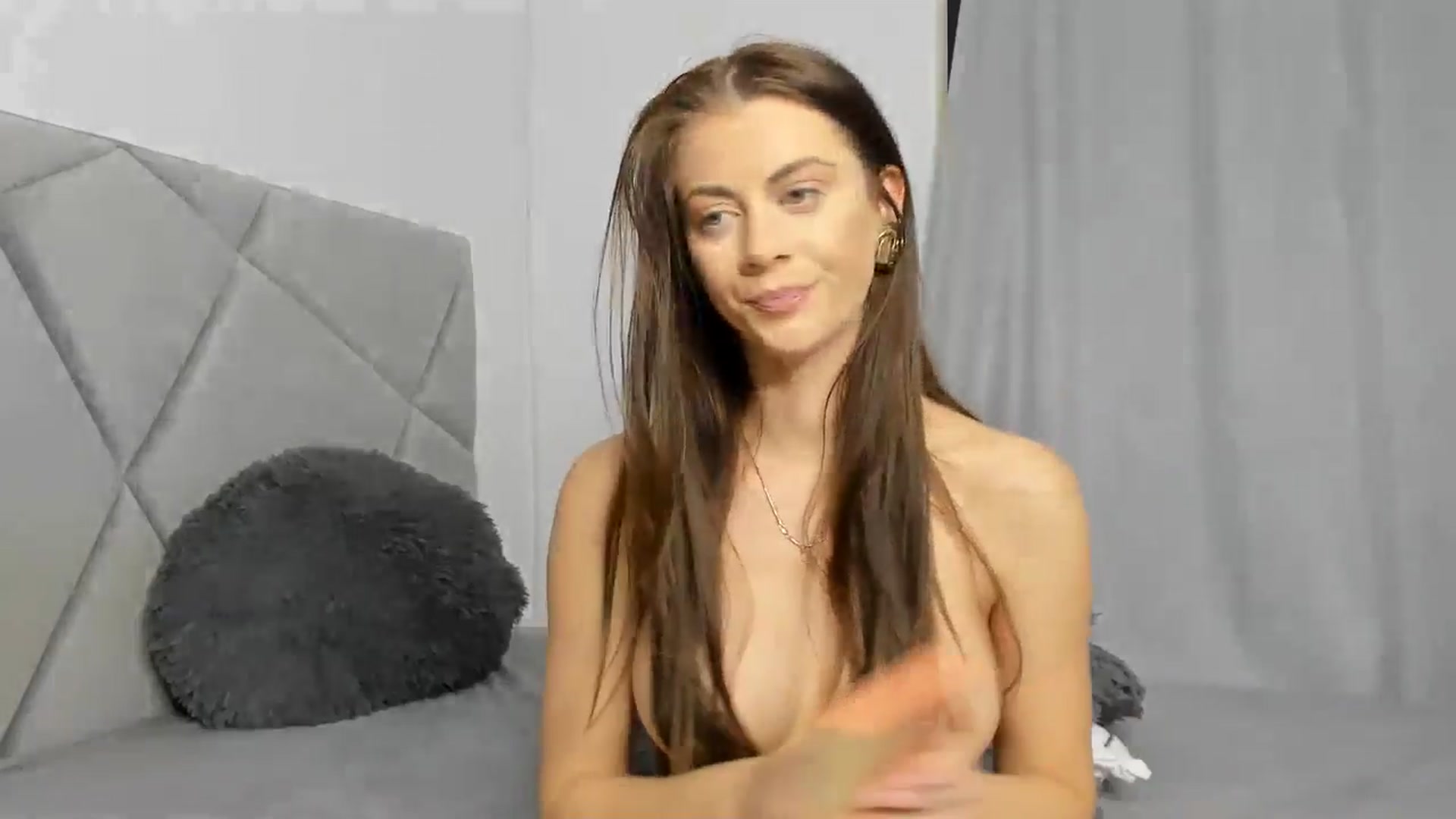 Gallery image thumbnail from BlueEyesLexy's myfreecams stream on, 11/16/2025, 12:16 image 8 of 20