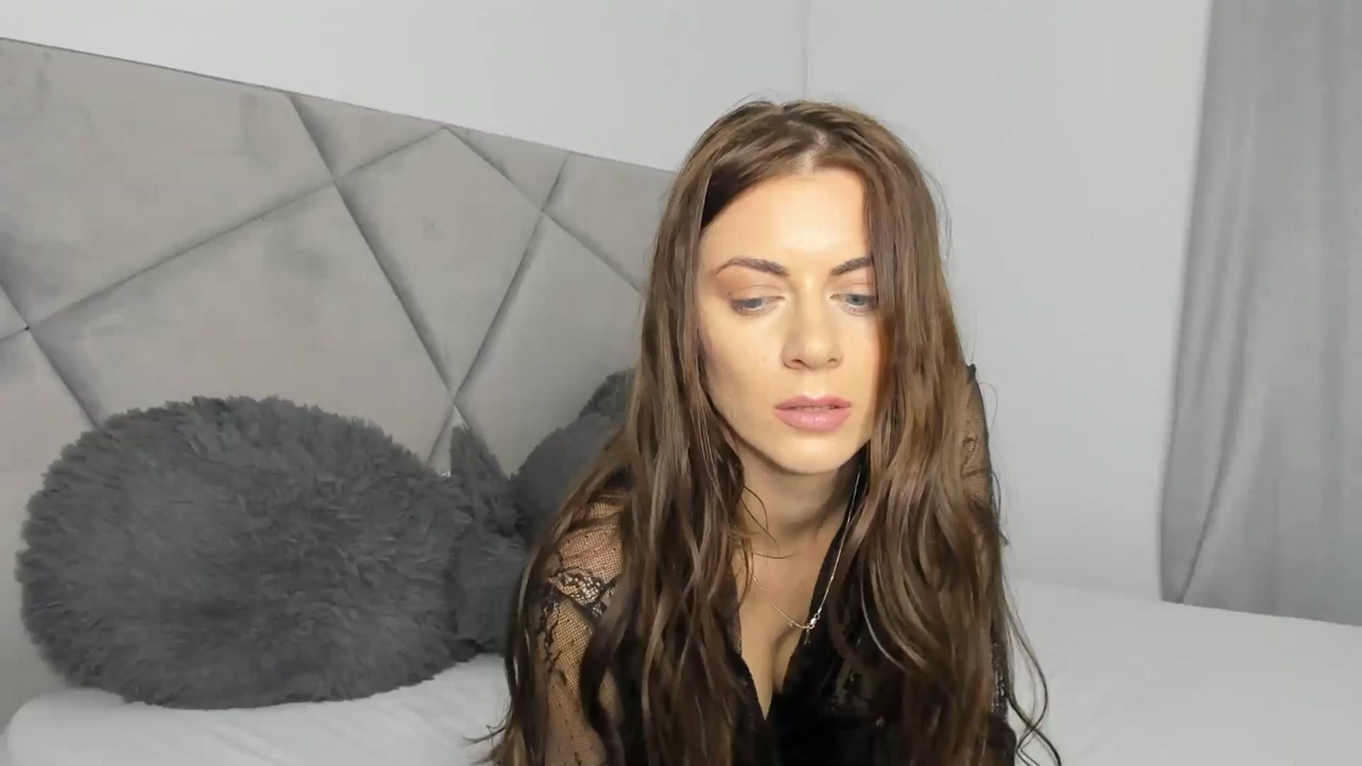 Gallery image thumbnail from BlueEyesLexy's myfreecams stream on, 11/17/2025, 14:03 image 19 of 20