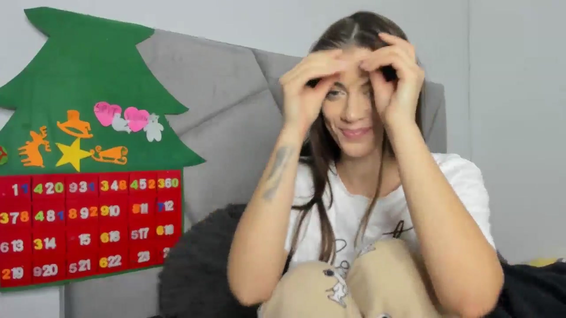 Gallery image thumbnail from BlueEyesLexy's myfreecams stream on, 12/01/2025, 13:33 image 20 of 20