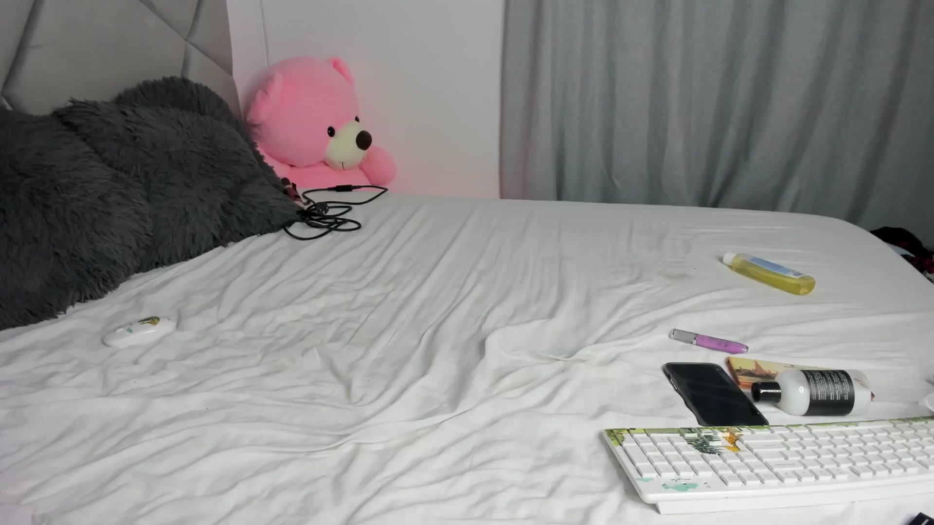 Gallery image thumbnail from BlueEyesLexy's myfreecams stream on, 12/11/2025, 15:57 image 5 of 20