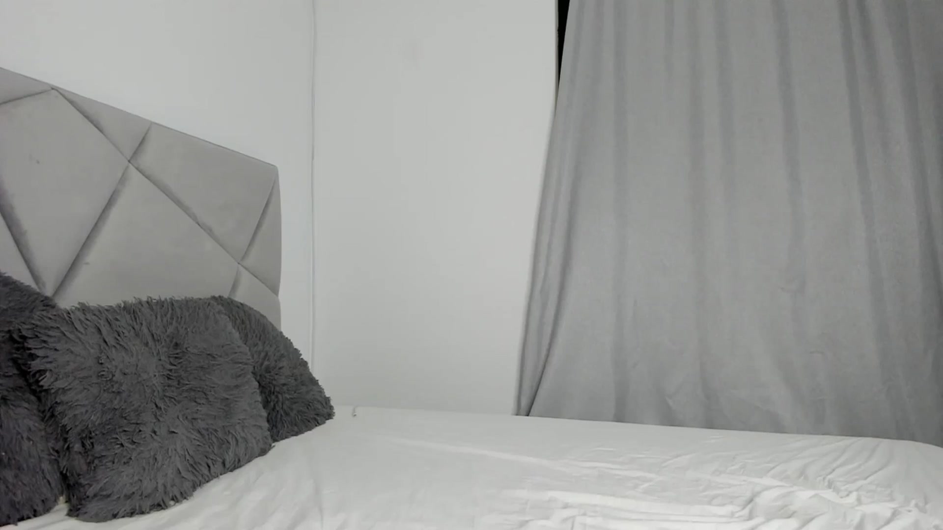 Gallery image thumbnail from BlueEyesLexy's myfreecams stream on, 12/12/2025, 12:56 image 14 of 20