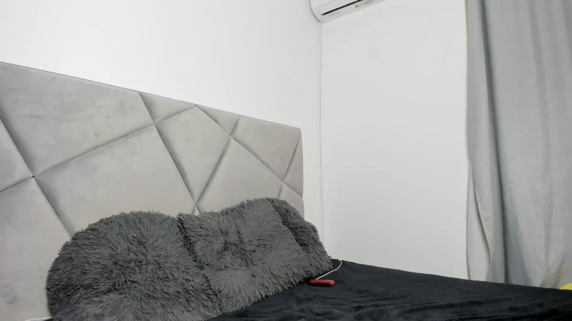 Gallery image thumbnail from BlueEyesLexy's myfreecams stream on, 12/14/2025, 10:40 image 11 of 20