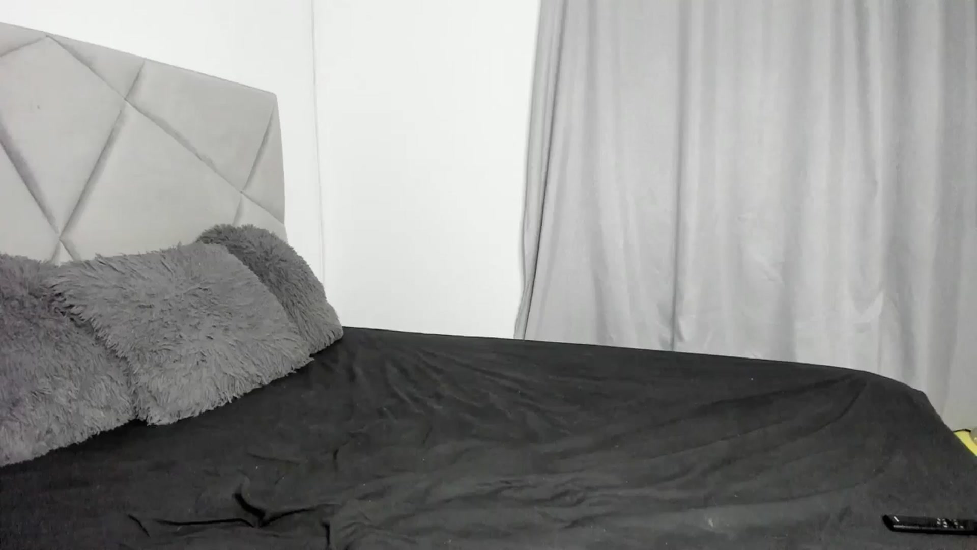 Gallery image thumbnail from BlueEyesLexy's myfreecams stream on, 12/23/2025, 13:20 image 6 of 20