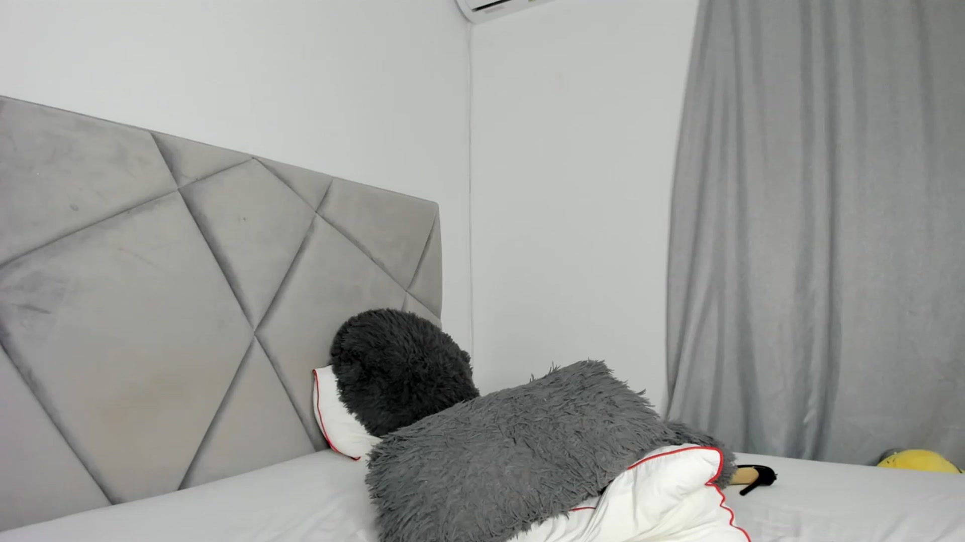 Gallery image thumbnail from BlueEyesLexy's myfreecams stream on, 12/27/2025, 13:50 image 3 of 20