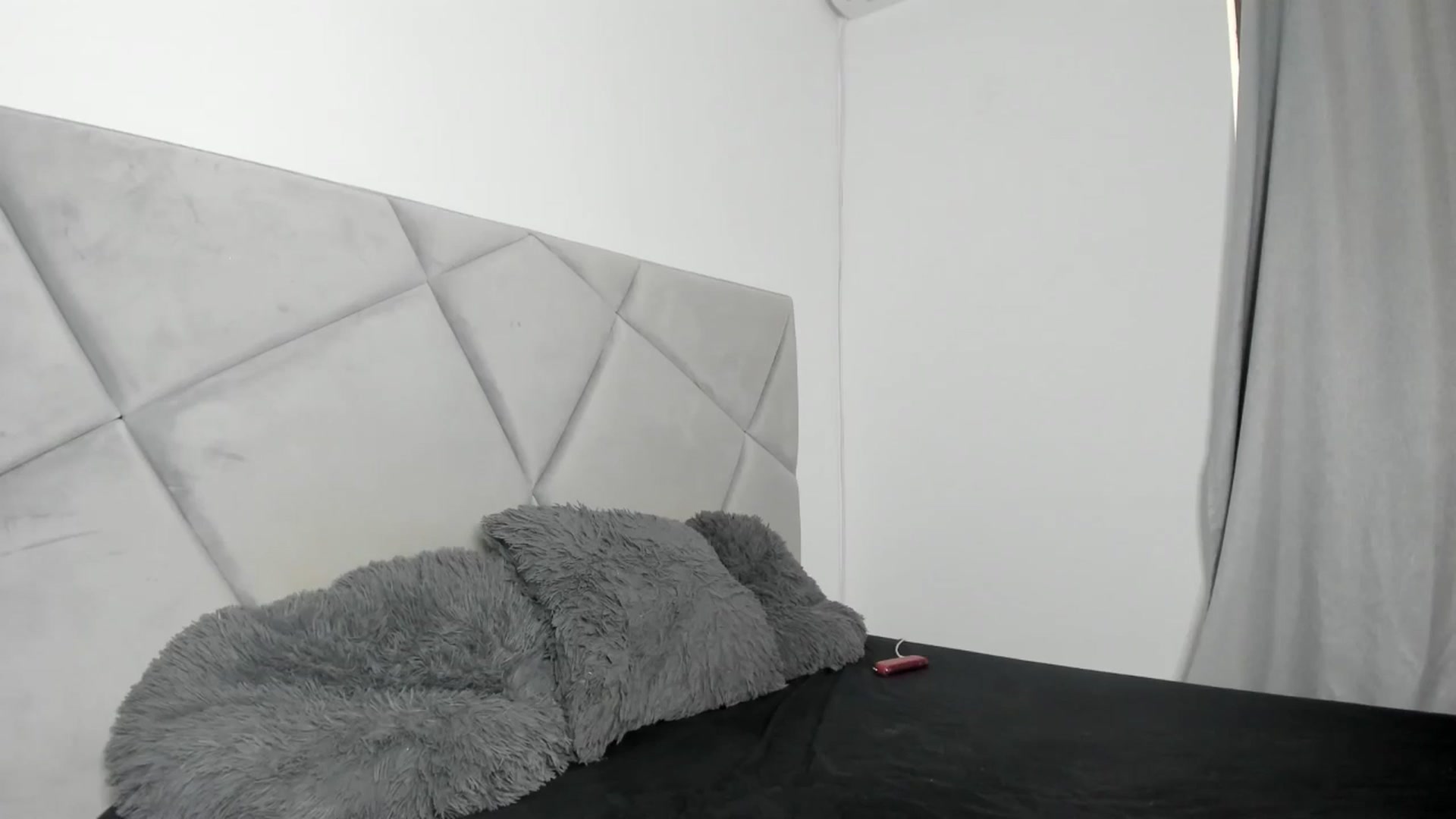 Gallery image thumbnail from BlueEyesLexy's myfreecams stream on, 01/09/2026, 12:48 image 19 of 20