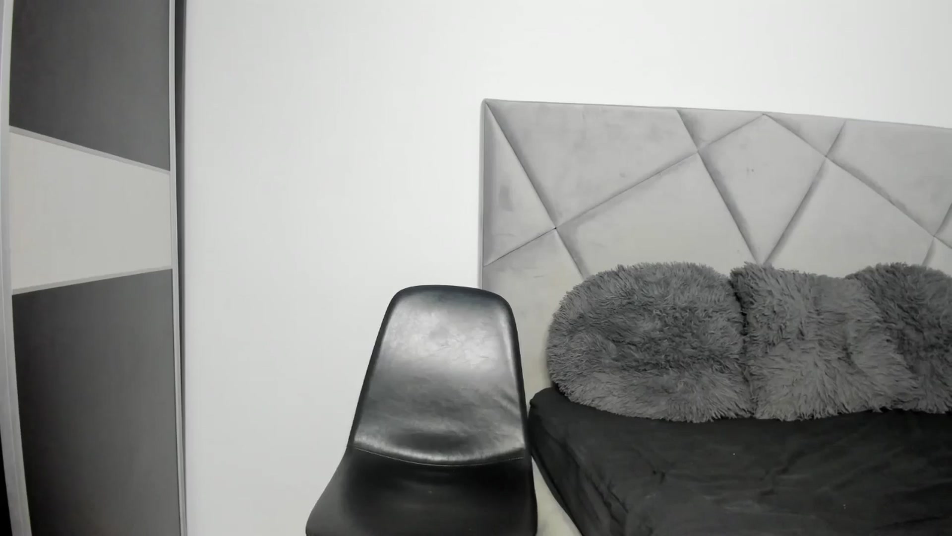 Gallery image thumbnail from BlueEyesLexy's myfreecams stream on, 01/17/2026, 15:50 image 13 of 20