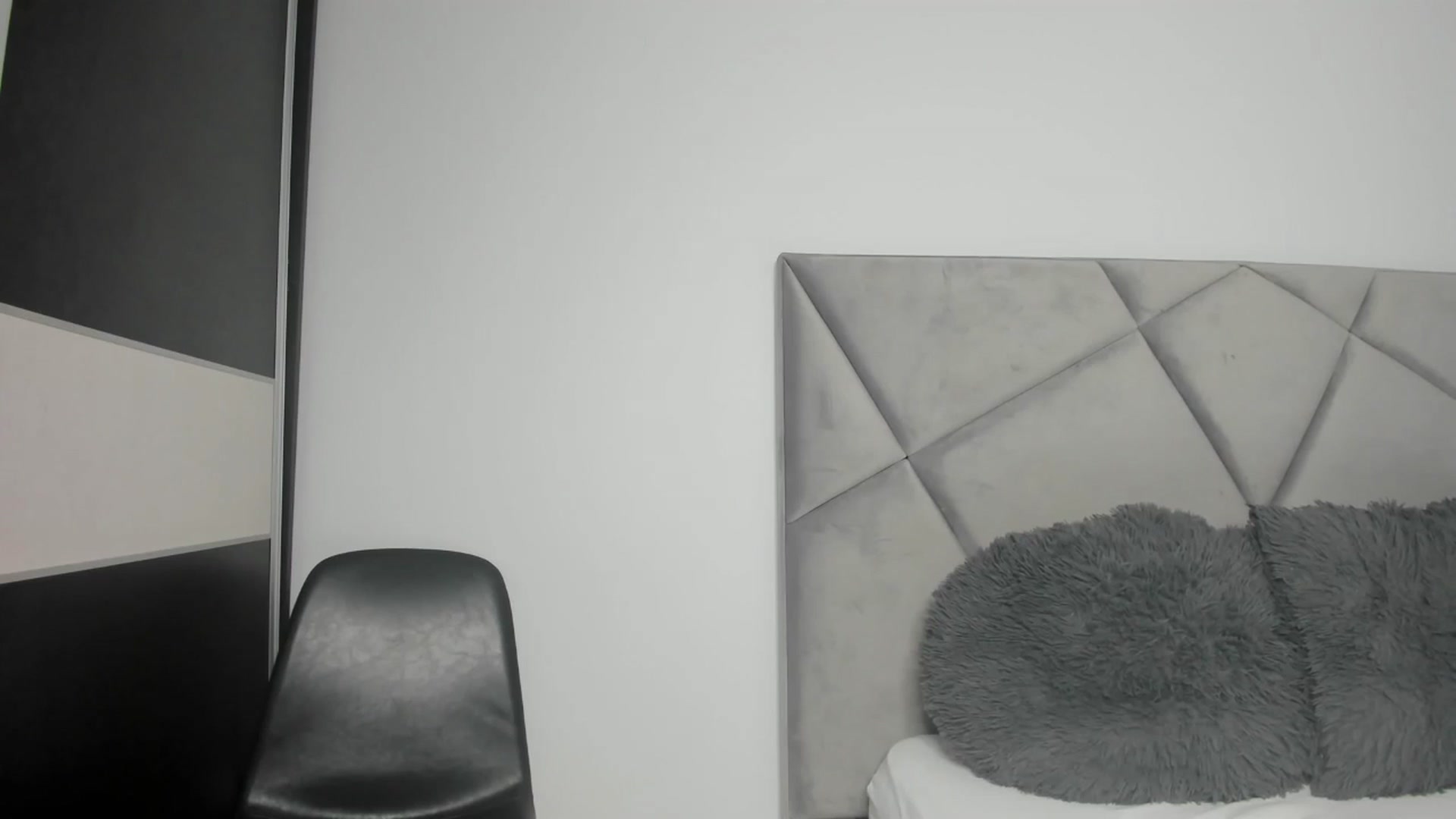 Gallery image thumbnail from BlueEyesLexy's myfreecams stream on, 01/18/2026, 13:52 image 1 of 20