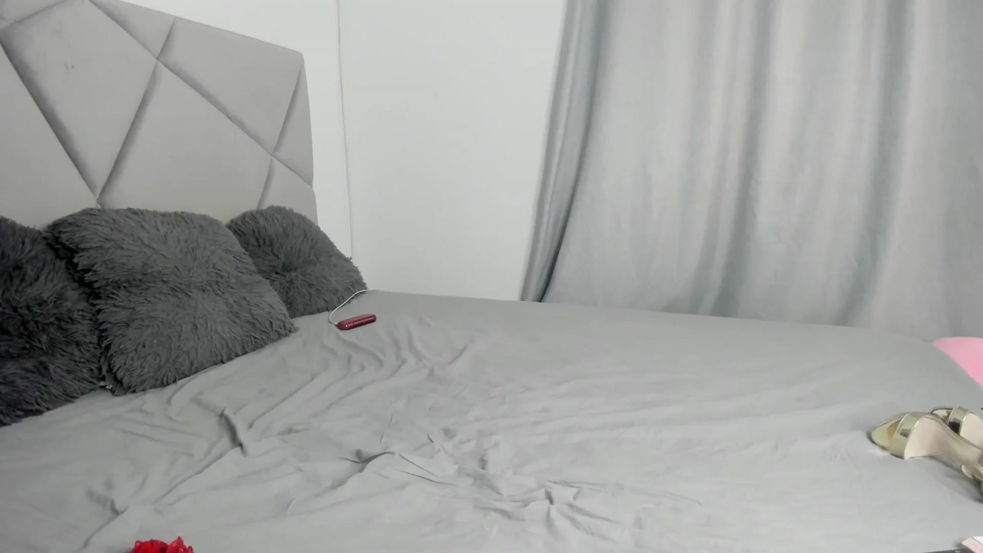 Gallery image thumbnail from BlueEyesLexy's myfreecams stream on, 01/20/2026, 11:46 image 12 of 20