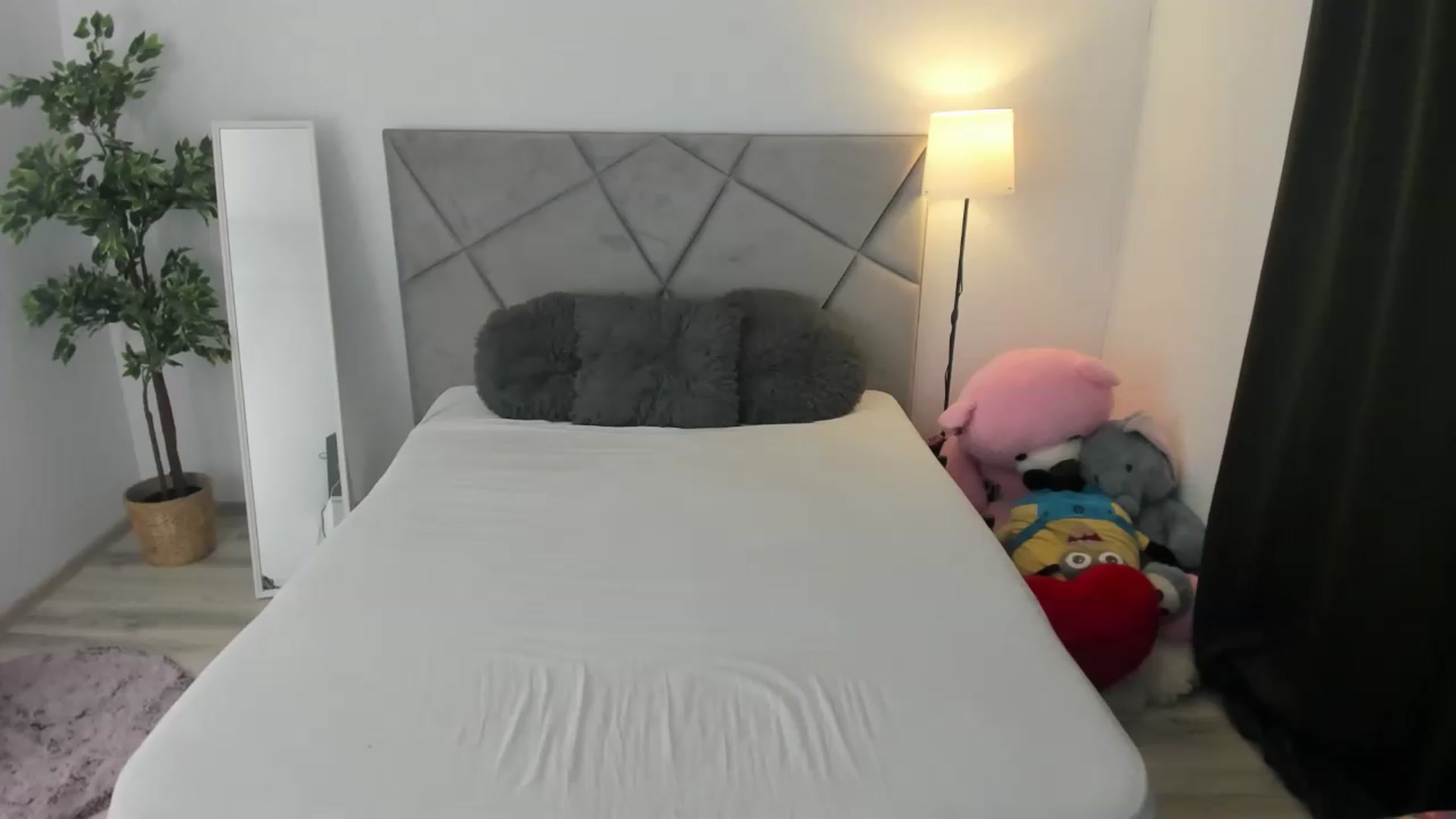 Gallery image thumbnail from BlueEyesLexy's myfreecams stream on, 06/20/2026, 07:24 image 11 of 20