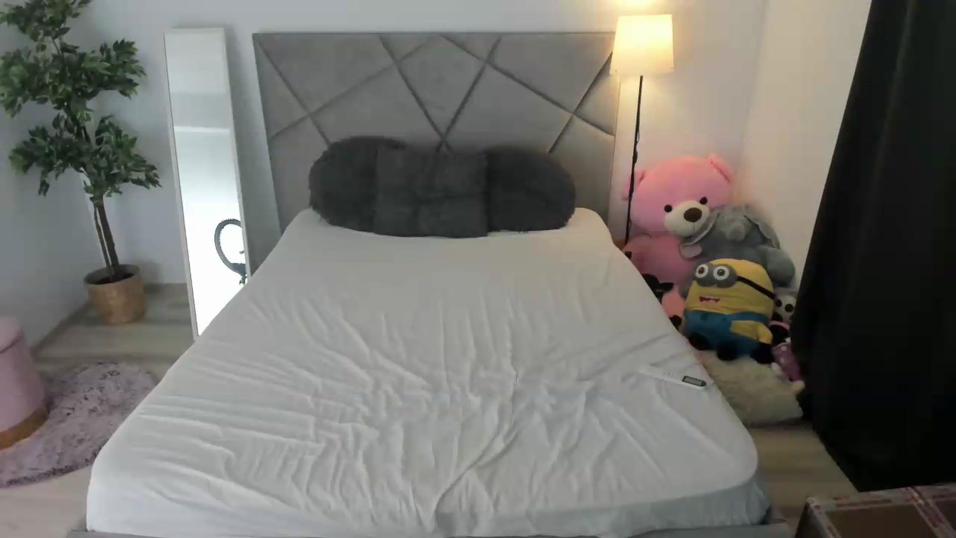 Gallery image thumbnail from BlueEyesLexy's myfreecams stream on, 07/01/2026, 14:08 image 10 of 20