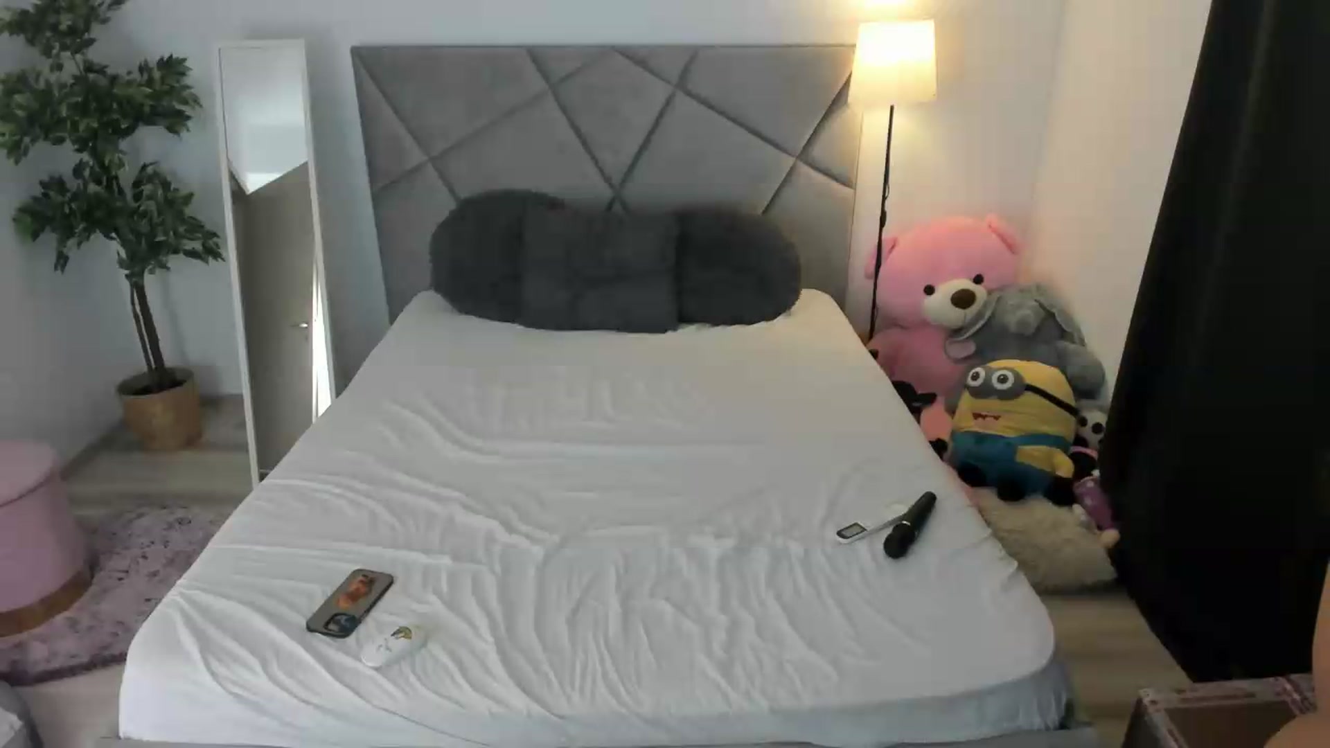 Gallery image thumbnail from BlueEyesLexy's myfreecams stream on, 07/01/2026, 14:08 image 15 of 20