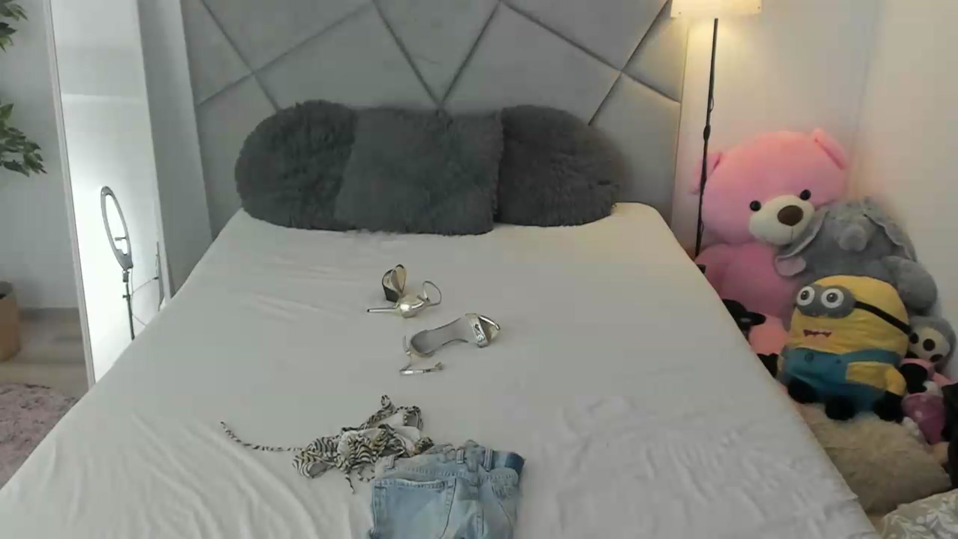 Gallery image thumbnail from BlueEyesLexy's myfreecams stream on, 07/02/2026, 10:32 image 7 of 20