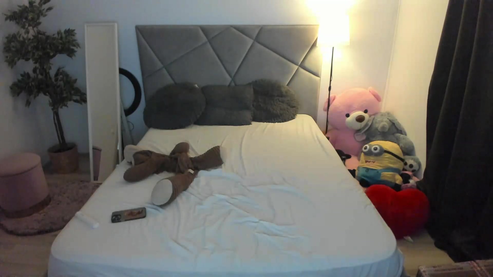 Gallery image thumbnail from BlueEyesLexy's myfreecams stream on, 07/02/2026, 11:34 image 20 of 20