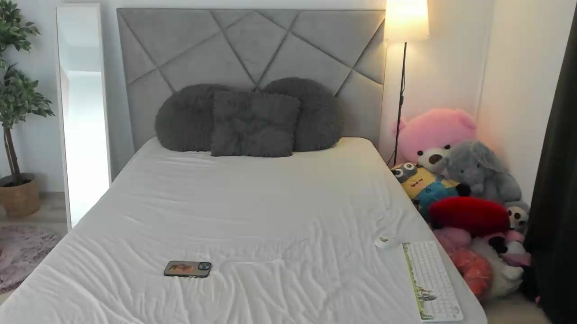 Gallery image thumbnail from BlueEyesLexy's myfreecams stream on, 07/04/2026, 09:59 image 10 of 20