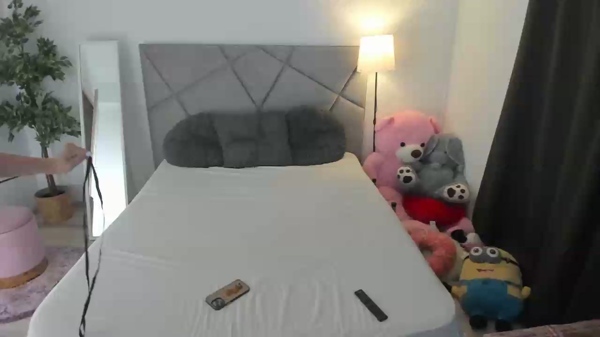 Gallery image thumbnail from BlueEyesLexy's myfreecams stream on, 07/07/2026, 09:52 image 1 of 20