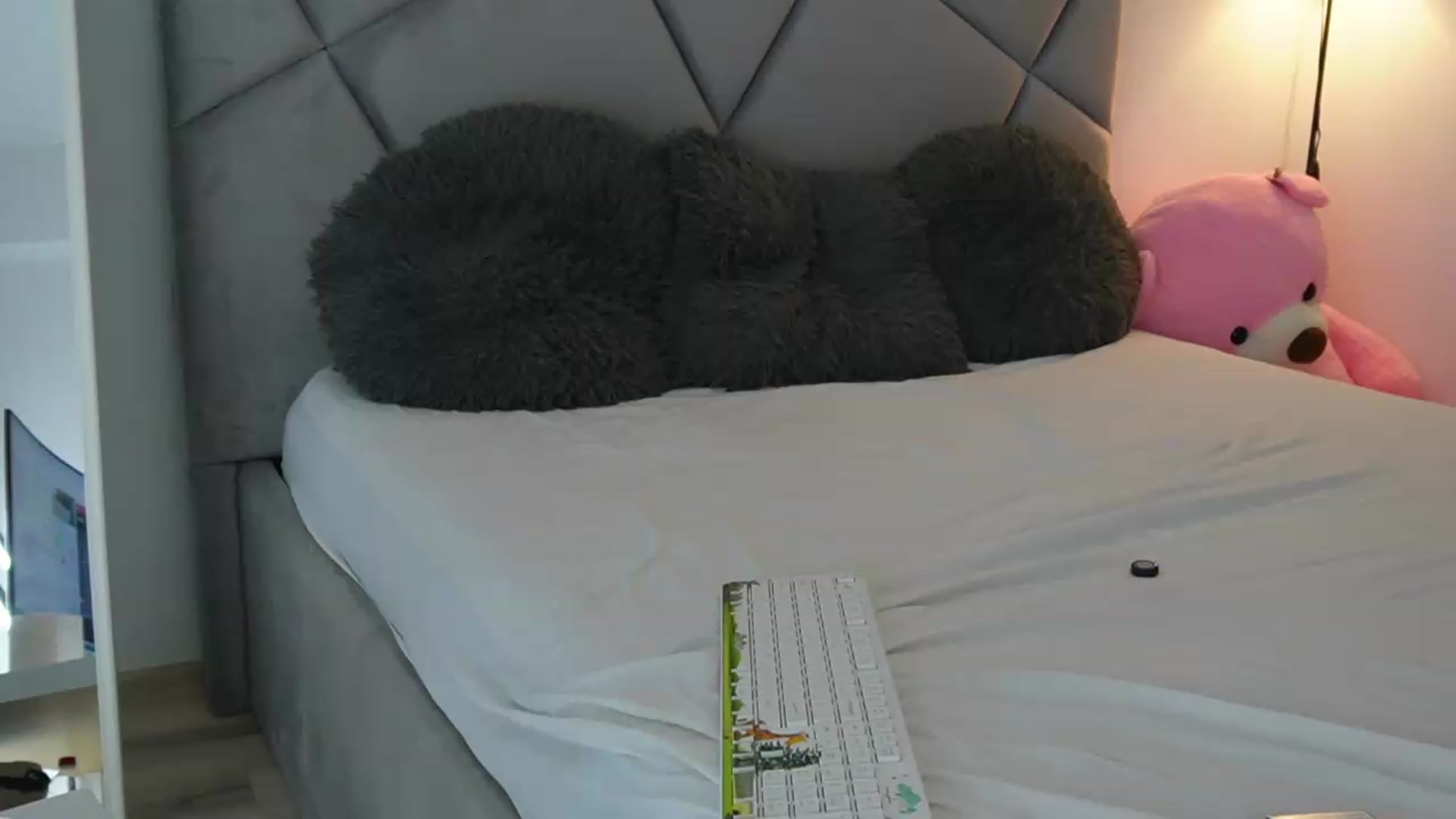 Gallery image thumbnail from BlueEyesLexy's myfreecams stream on, 08/21/2026, 11:51 image 2 of 20