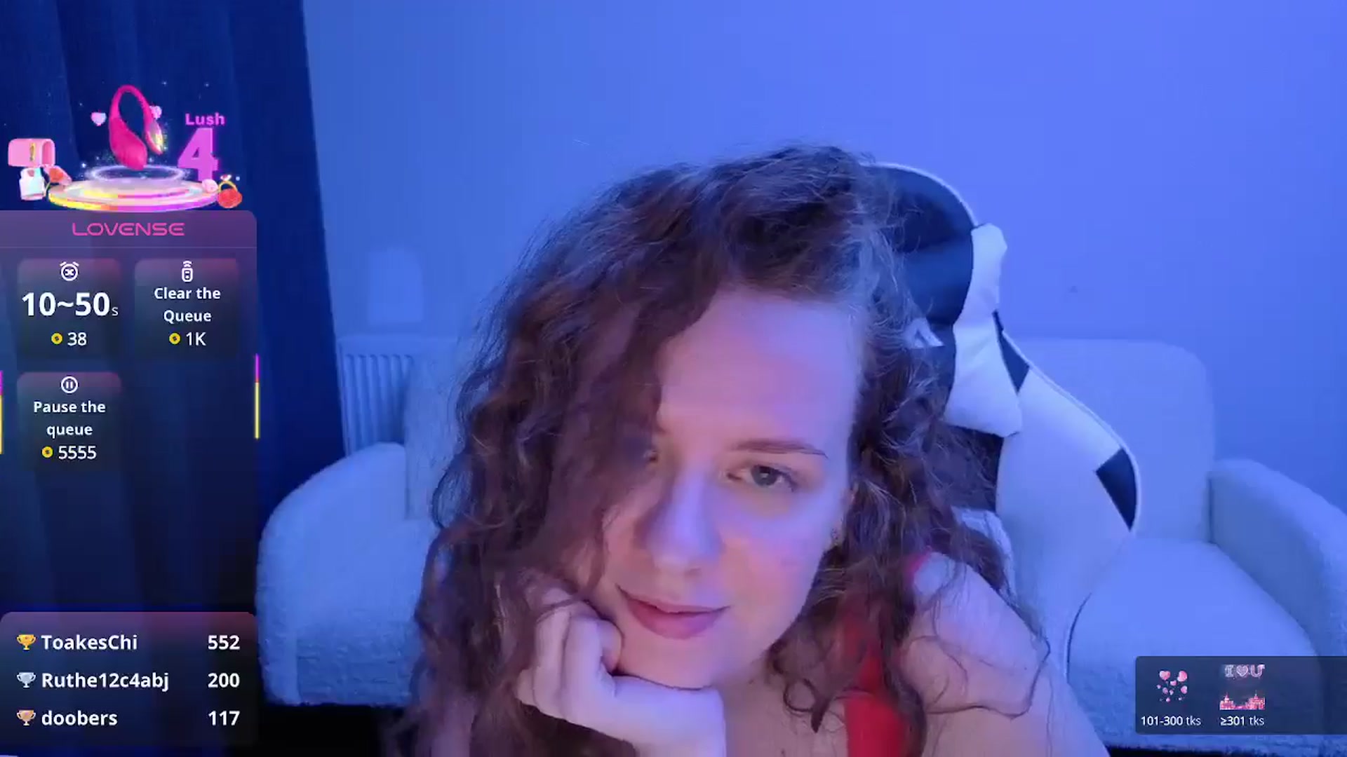 Gallery image thumbnail from BlueFlowerr's myfreecams stream on, 07/04/2025, 21:08 image 18 of 20