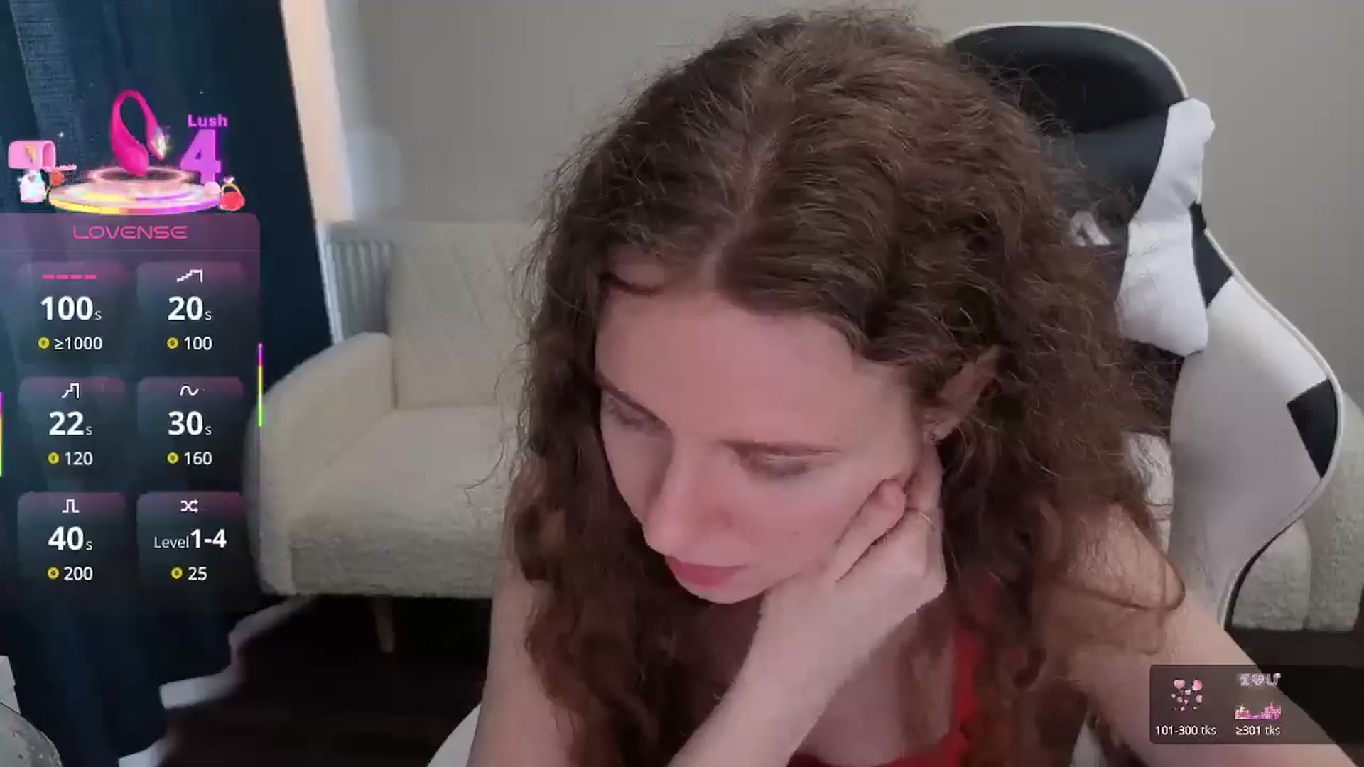 Gallery image thumbnail from BlueFlowerr's myfreecams stream on, 07/04/2025, 21:08 image 6 of 20