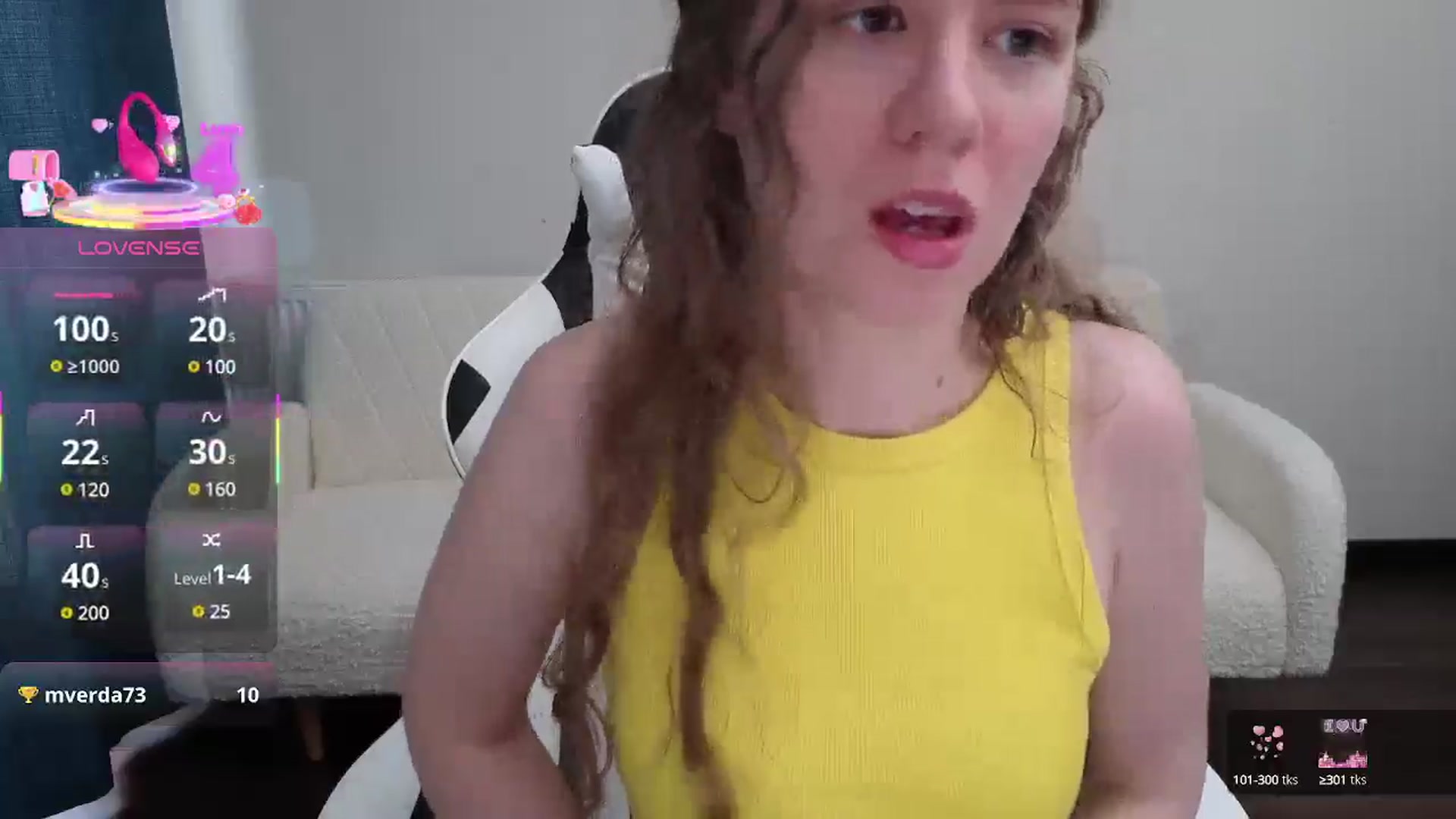 Gallery image thumbnail from BlueFlowerr's myfreecams stream on, 07/05/2025, 14:34 image 16 of 20