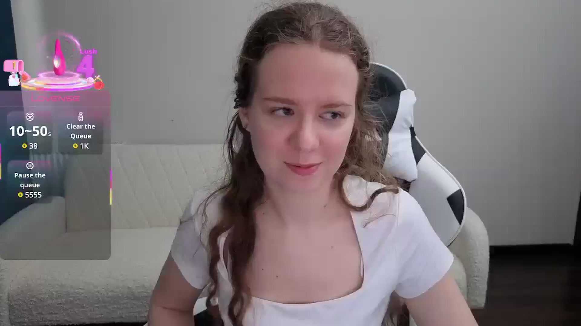 Gallery image thumbnail from BlueFlowerr's myfreecams stream on, 07/10/2025, 13:15 image 4 of 20