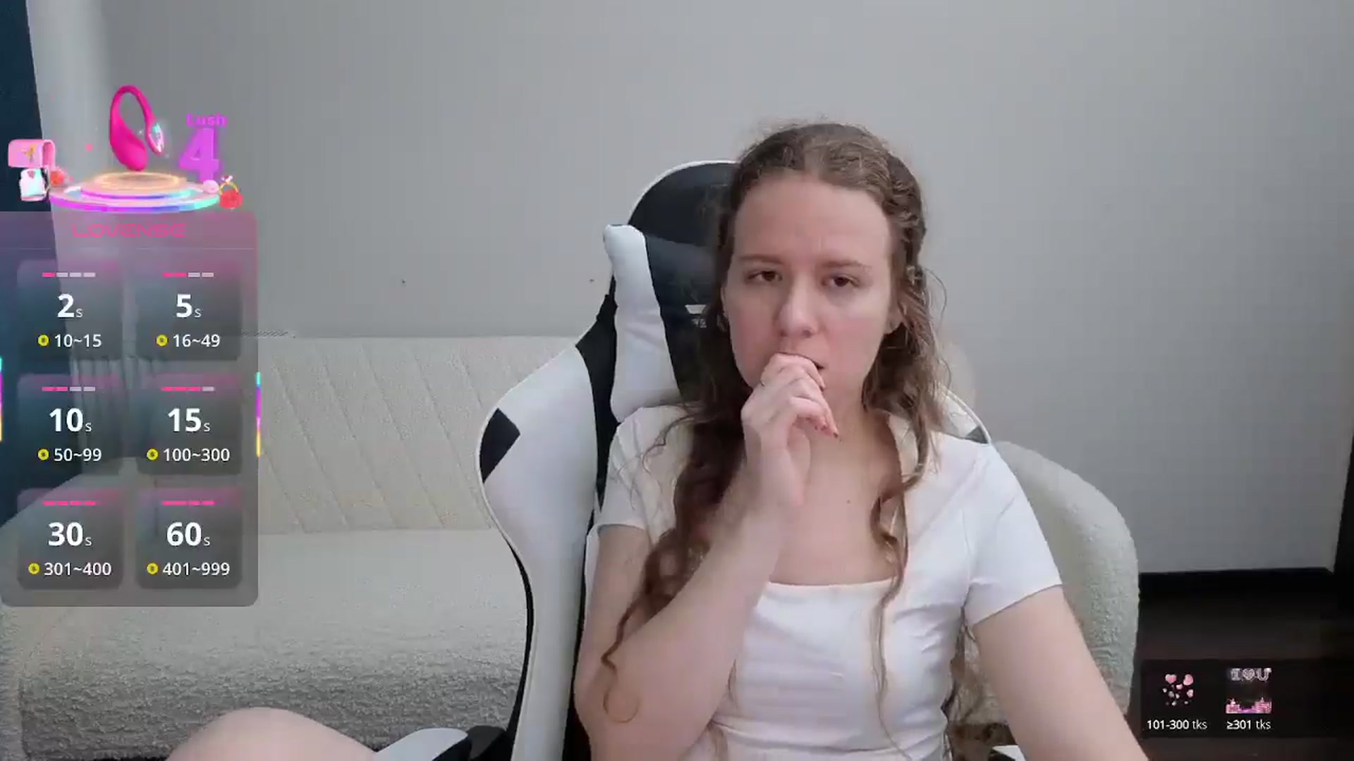 Gallery image thumbnail from BlueFlowerr's myfreecams stream on, 07/10/2025, 13:15 image 12 of 20
