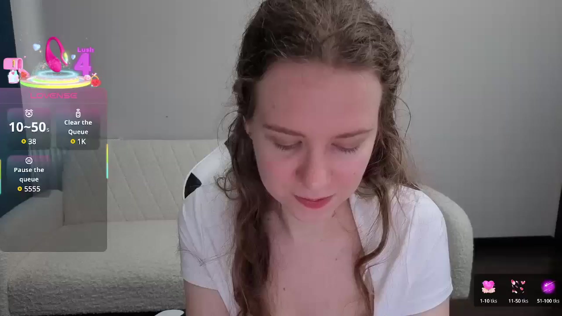Gallery image thumbnail from BlueFlowerr's myfreecams stream on, 07/10/2025, 13:15 image 9 of 20