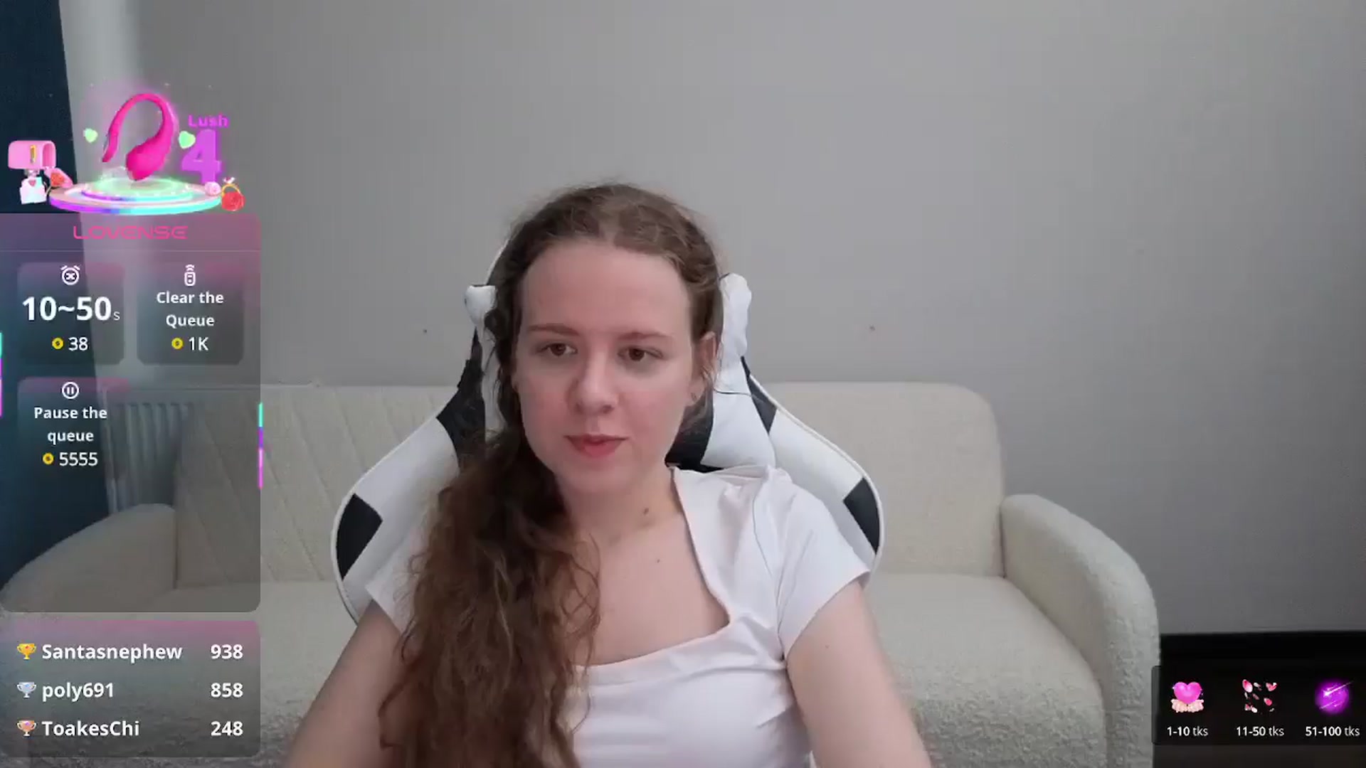Gallery image thumbnail from BlueFlowerr's myfreecams stream on, 07/10/2025, 15:00 image 9 of 20