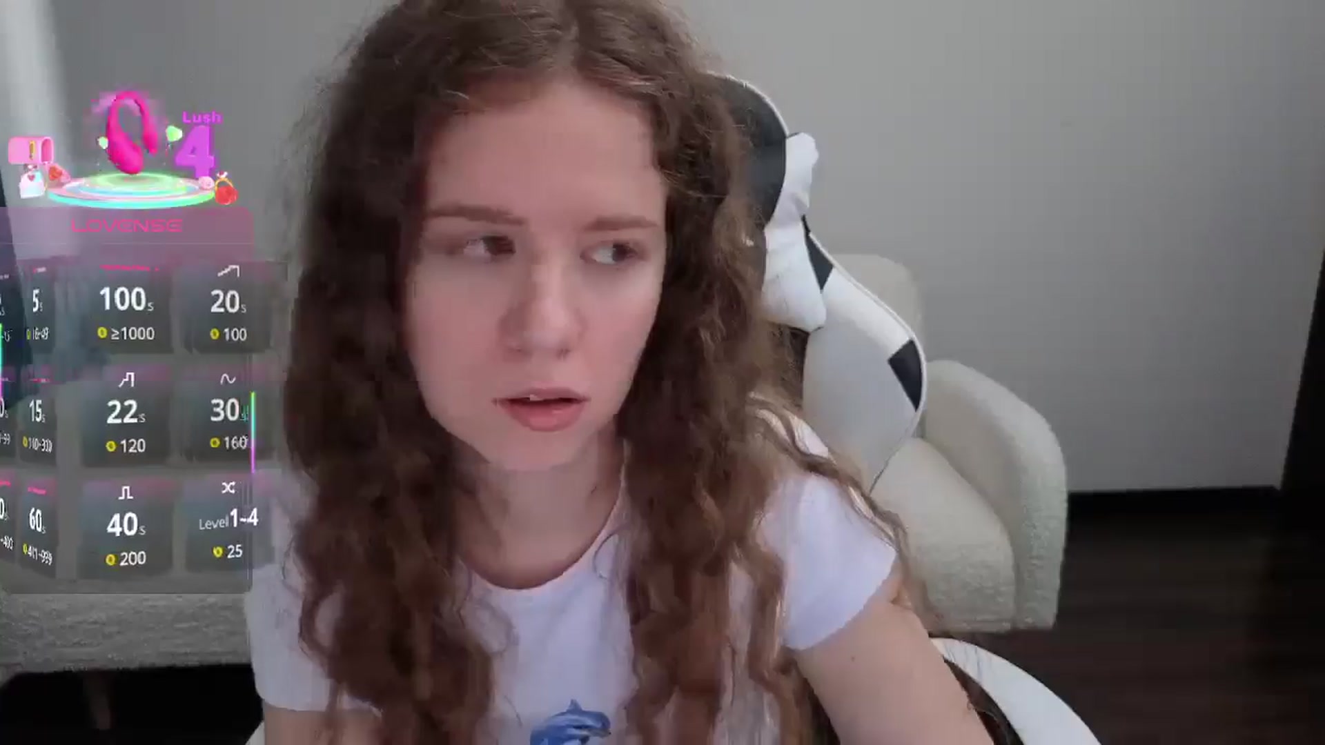 Gallery image thumbnail from BlueFlowerr's myfreecams stream on, 07/14/2025, 15:38 image 4 of 20