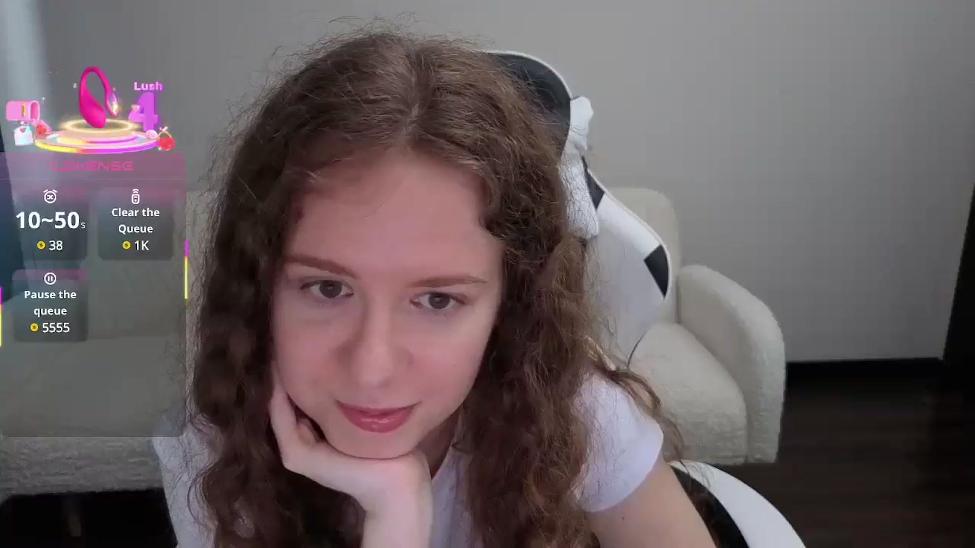 Gallery image thumbnail from BlueFlowerr's myfreecams stream on, 07/14/2025, 15:38 image 3 of 20