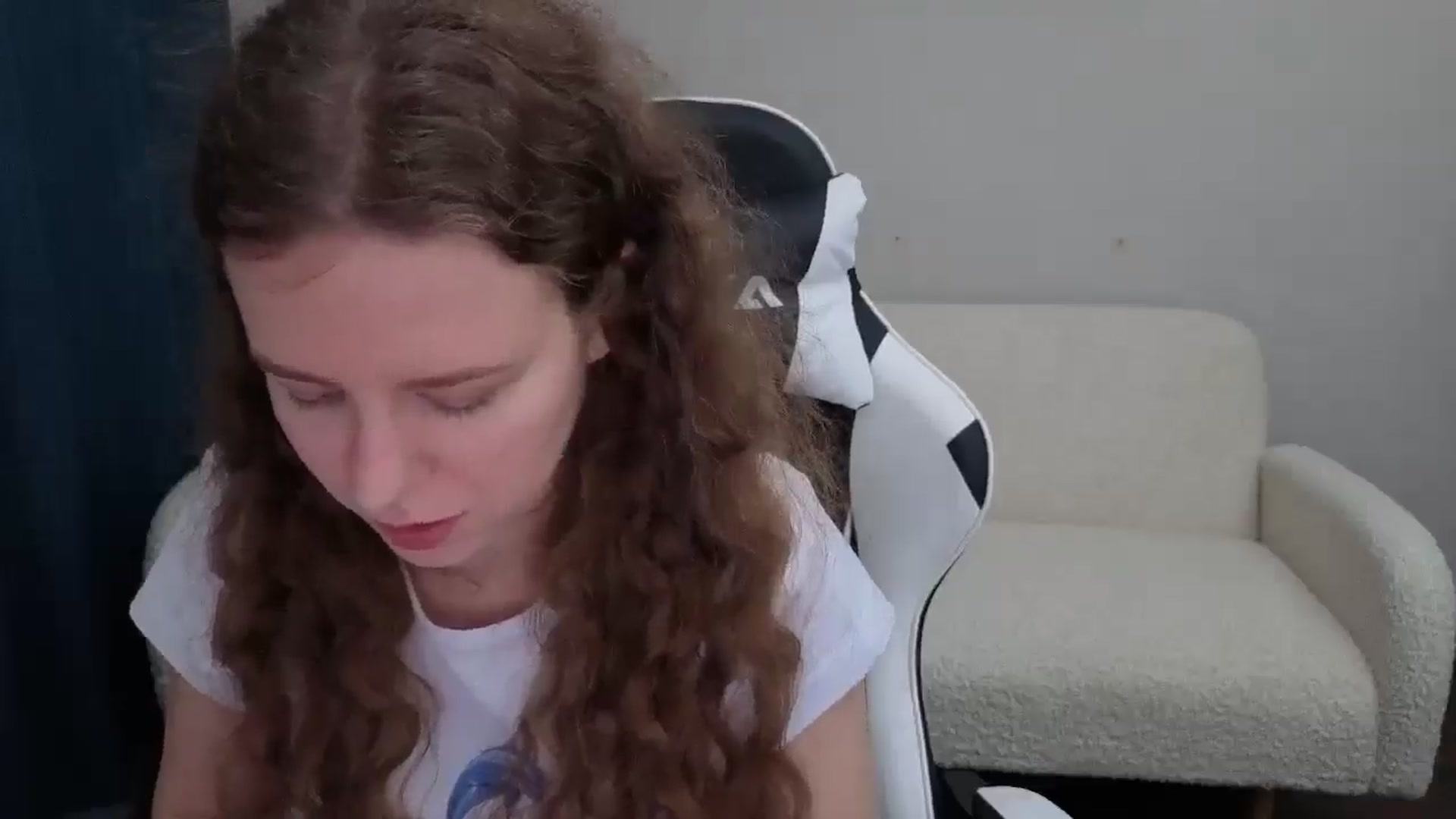 Gallery image thumbnail from BlueFlowerr's myfreecams stream on, 07/14/2025, 19:17 image 10 of 20