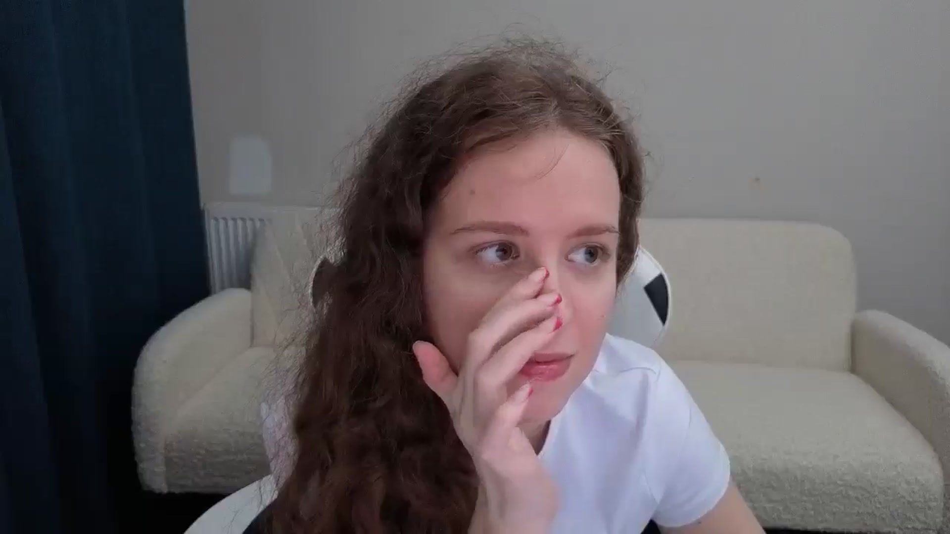 Gallery image thumbnail from BlueFlowerr's myfreecams stream on, 07/14/2025, 19:17 image 14 of 20