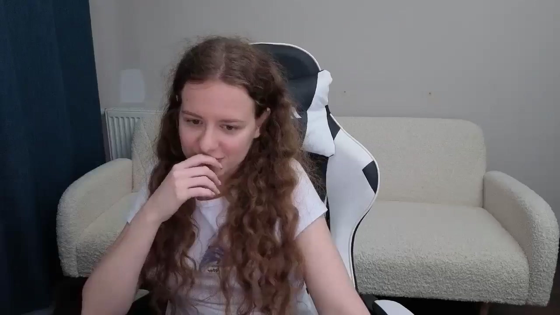 Gallery image thumbnail from BlueFlowerr's myfreecams stream on, 07/14/2025, 19:17 image 9 of 20