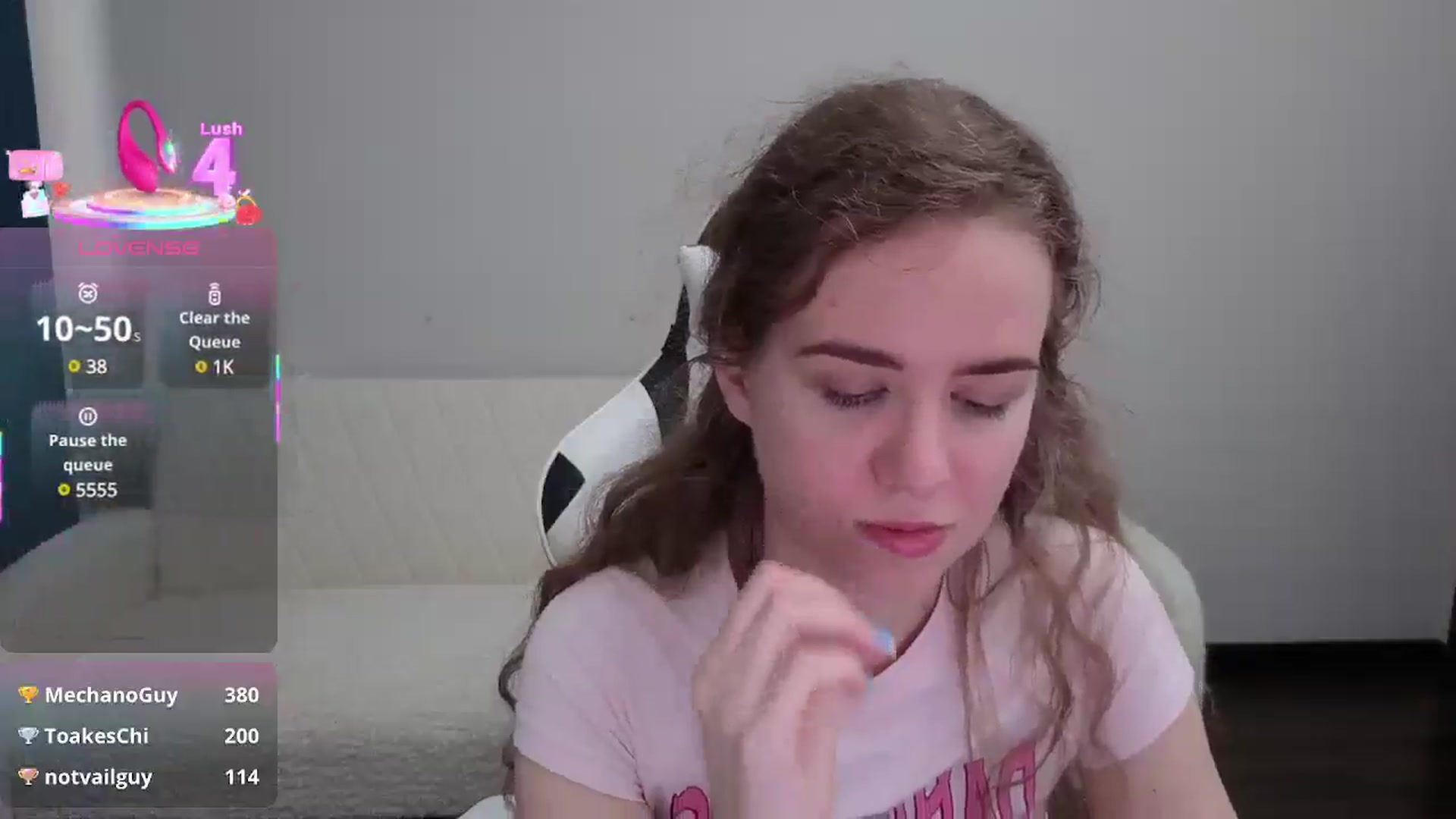Gallery image thumbnail from BlueFlowerr's myfreecams stream on, 07/15/2025, 16:51 image 5 of 20