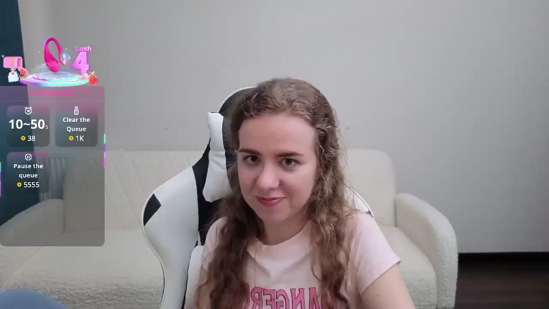 Gallery image thumbnail from BlueFlowerr's myfreecams stream on, 07/15/2025, 18:20 image 3 of 20