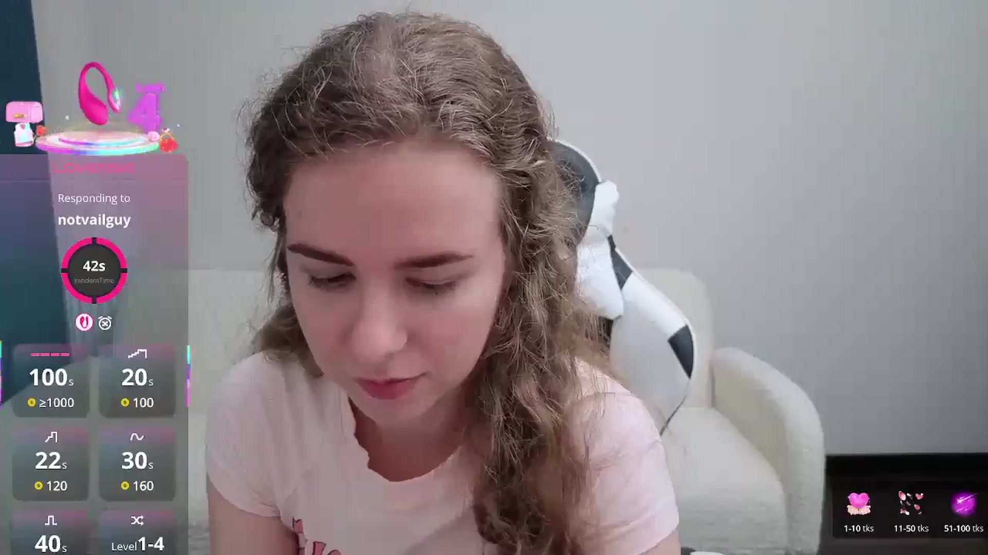 Gallery image thumbnail from BlueFlowerr's myfreecams stream on, 07/15/2025, 18:20 image 17 of 20